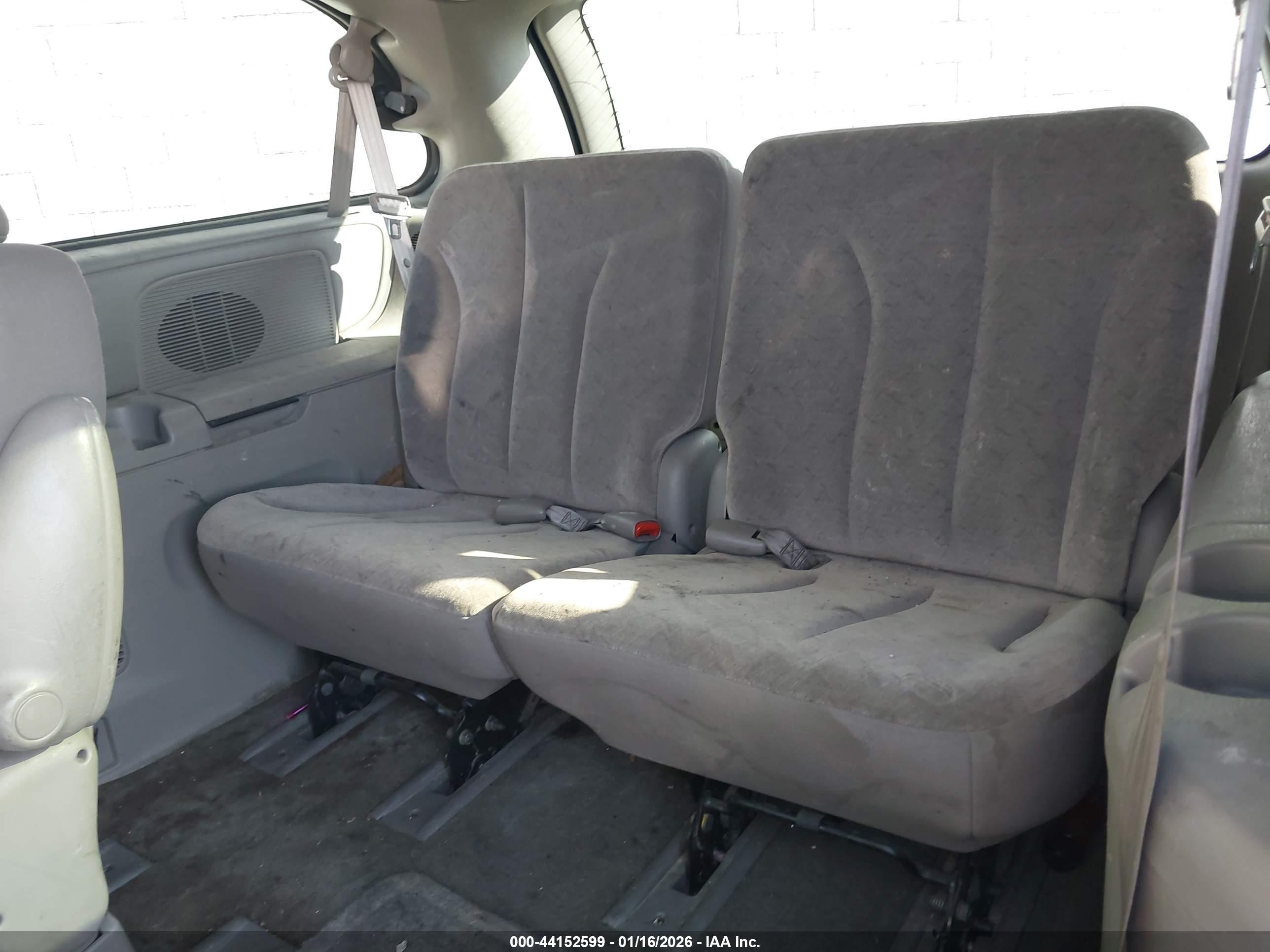 2002 Dodge Grand Caravan Es Maroon vin: 2B4GP54L52R760605