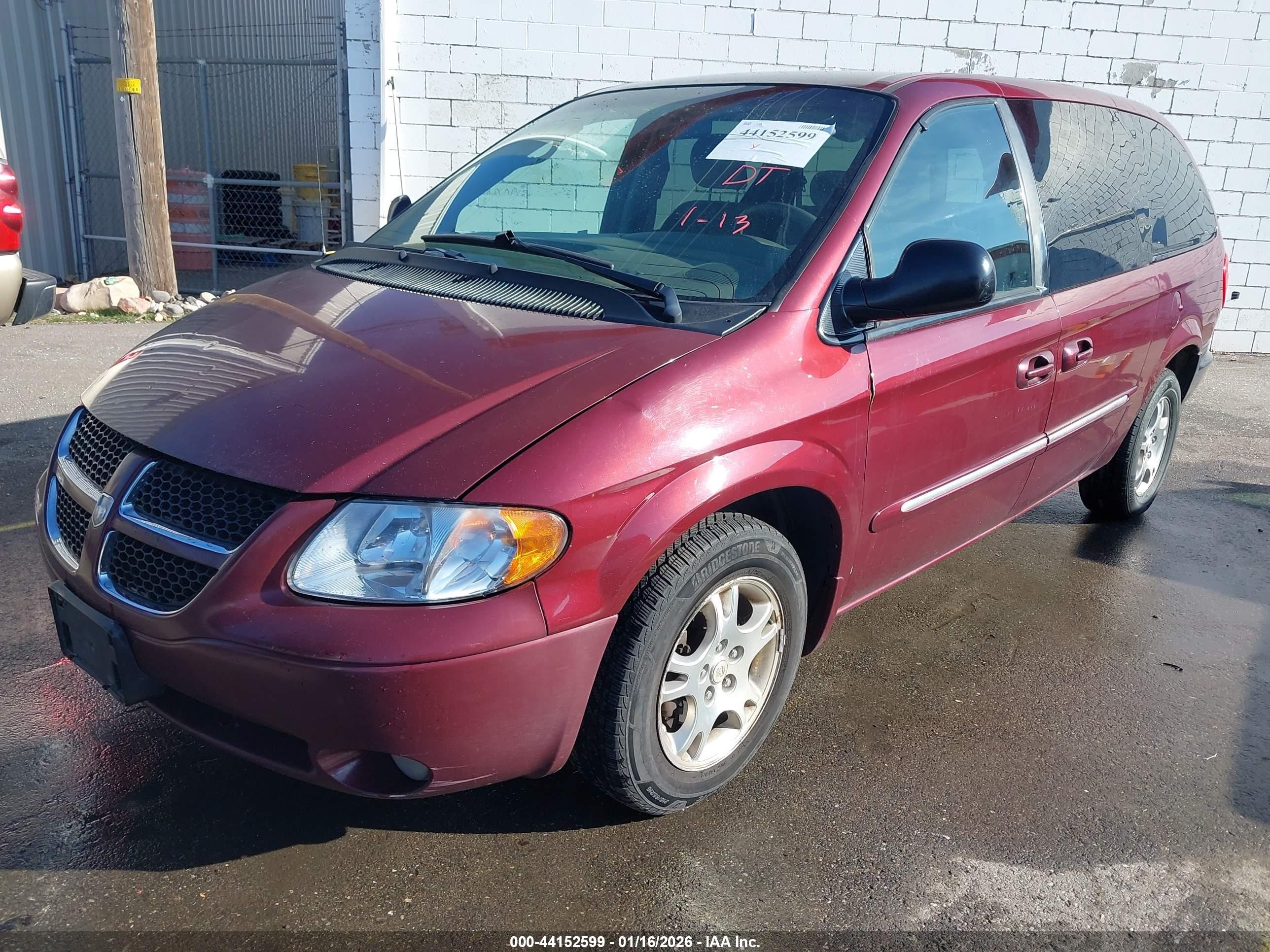 2002 Dodge Grand Caravan Es Maroon vin: 2B4GP54L52R760605