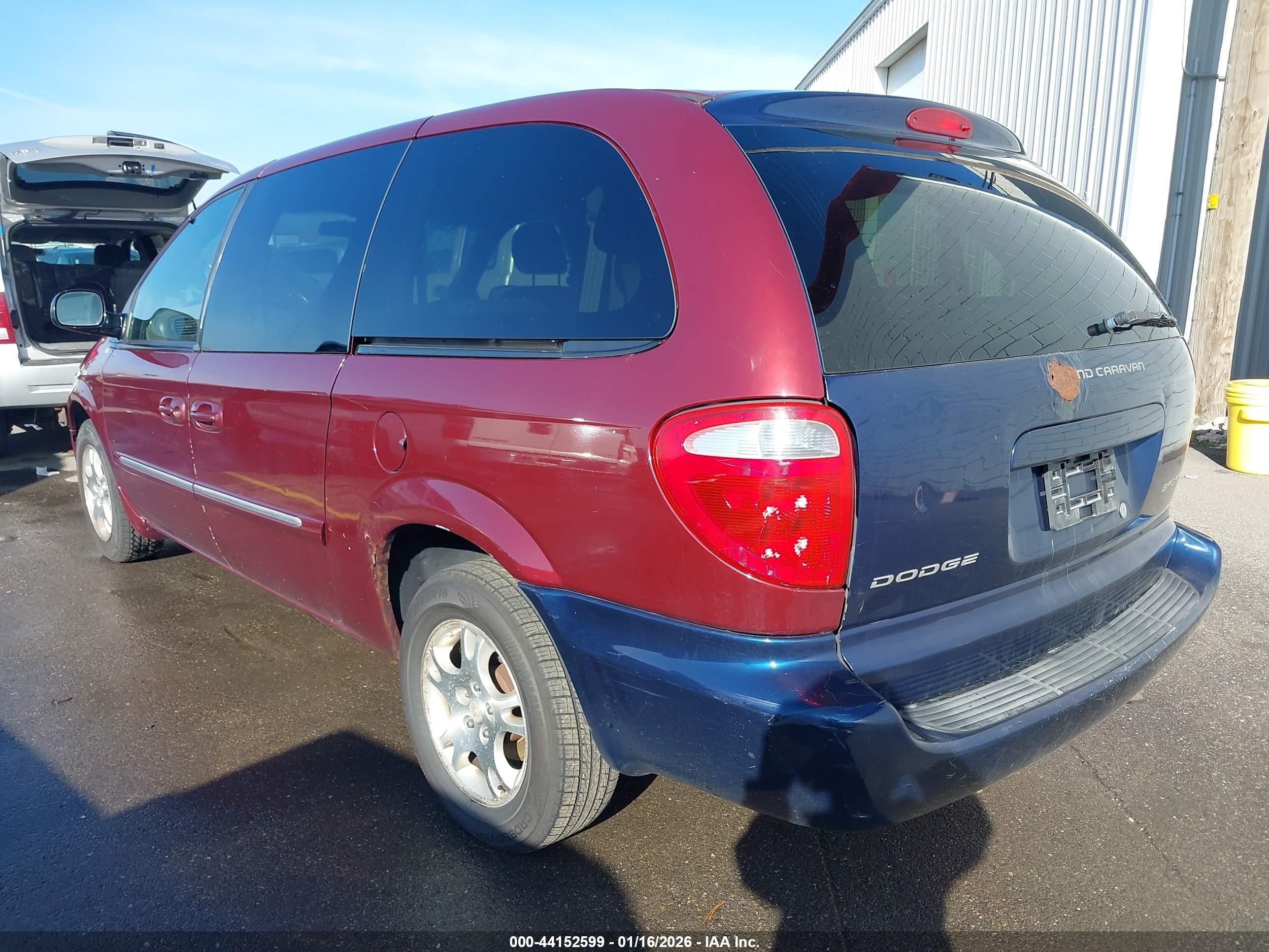 2002 Dodge Grand Caravan Es Maroon vin: 2B4GP54L52R760605
