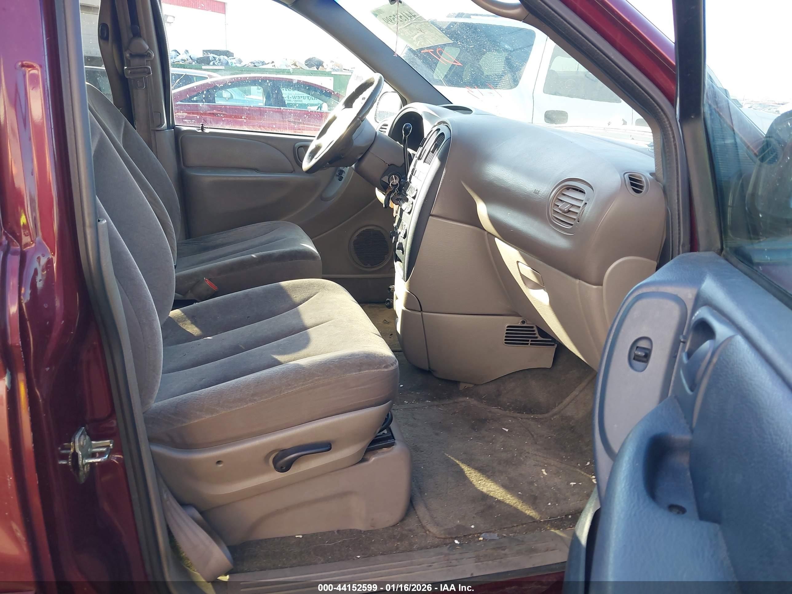 2002 Dodge Grand Caravan Es Maroon vin: 2B4GP54L52R760605