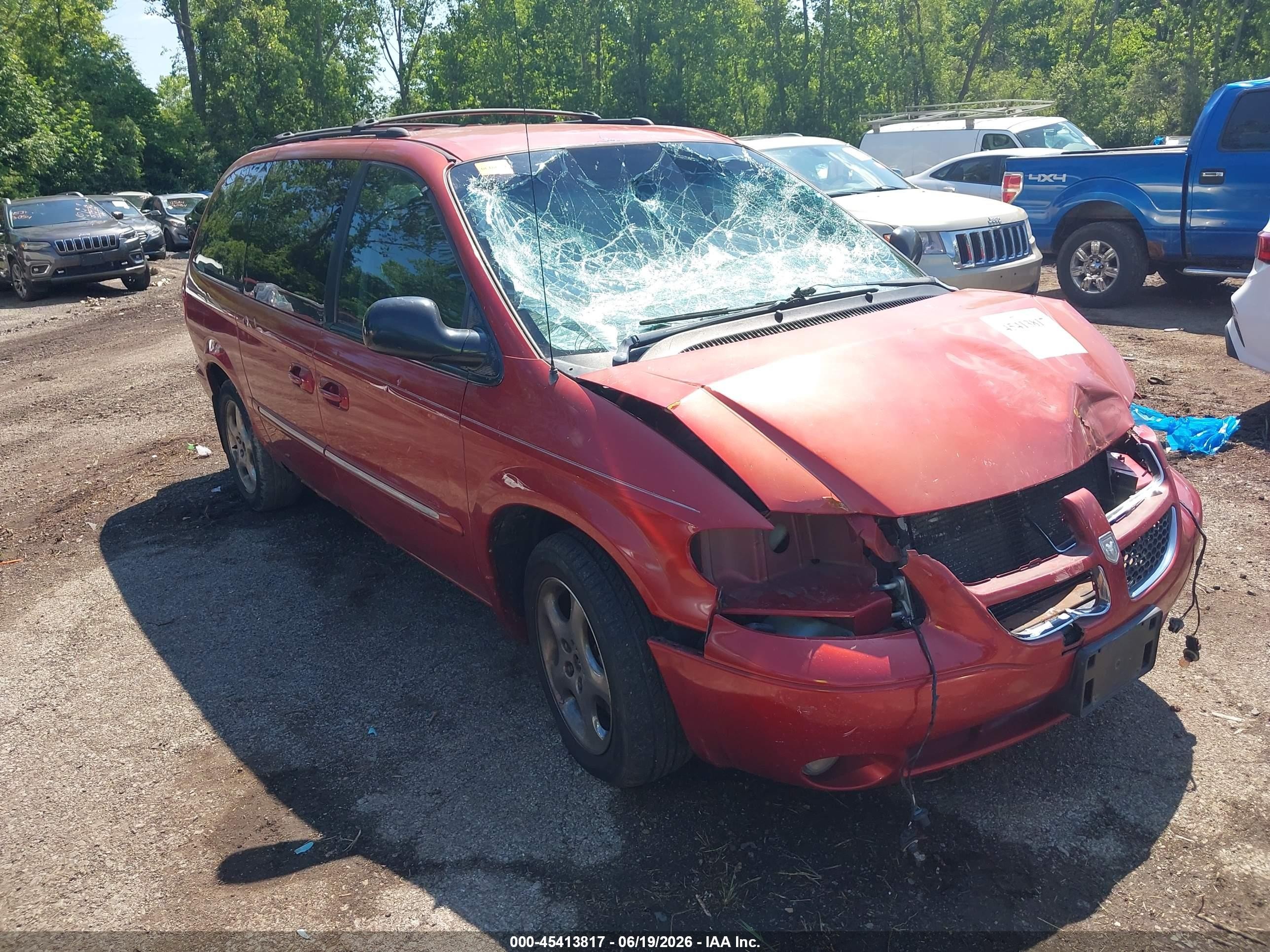 2002 Dodge Grand Caravan Es Red vin: 2B4GP54L82R641186