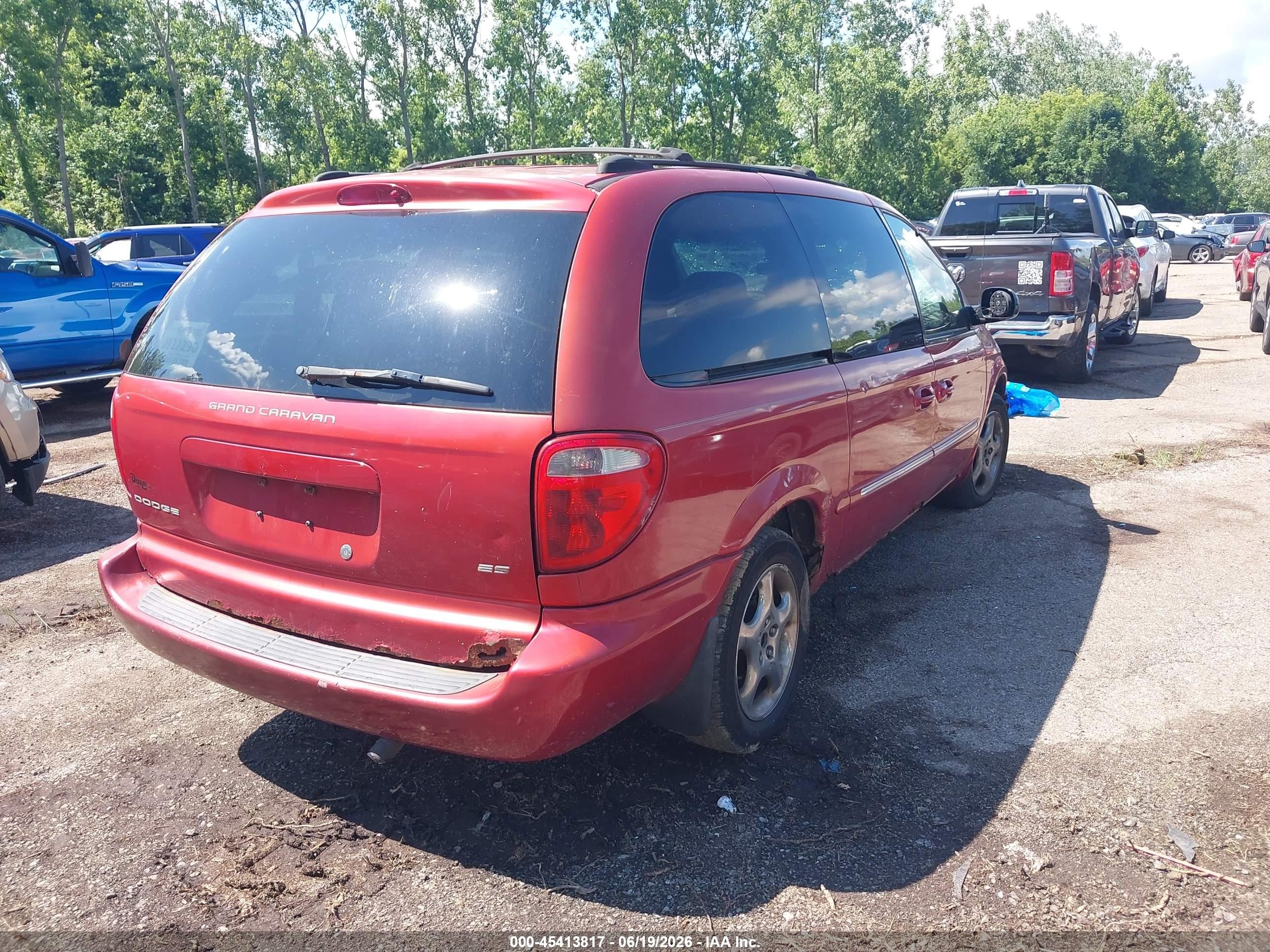 2002 Dodge Grand Caravan Es Red vin: 2B4GP54L82R641186