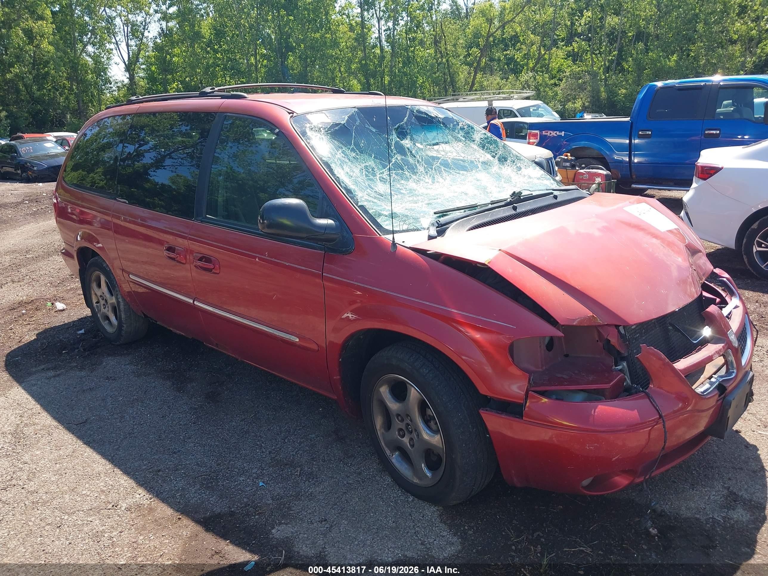 2002 Dodge Grand Caravan Es Red vin: 2B4GP54L82R641186