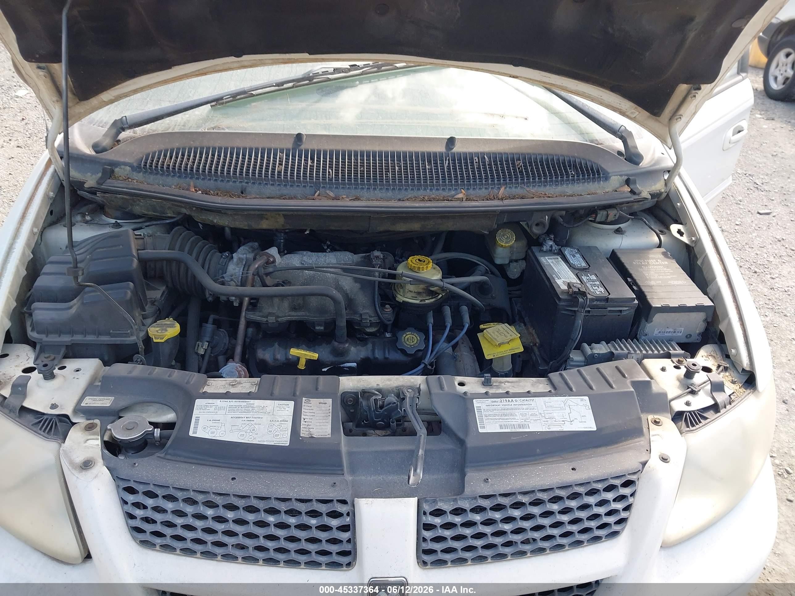 2001 Dodge Grand Caravan Ex White vin: 2B4GP74L61R280549