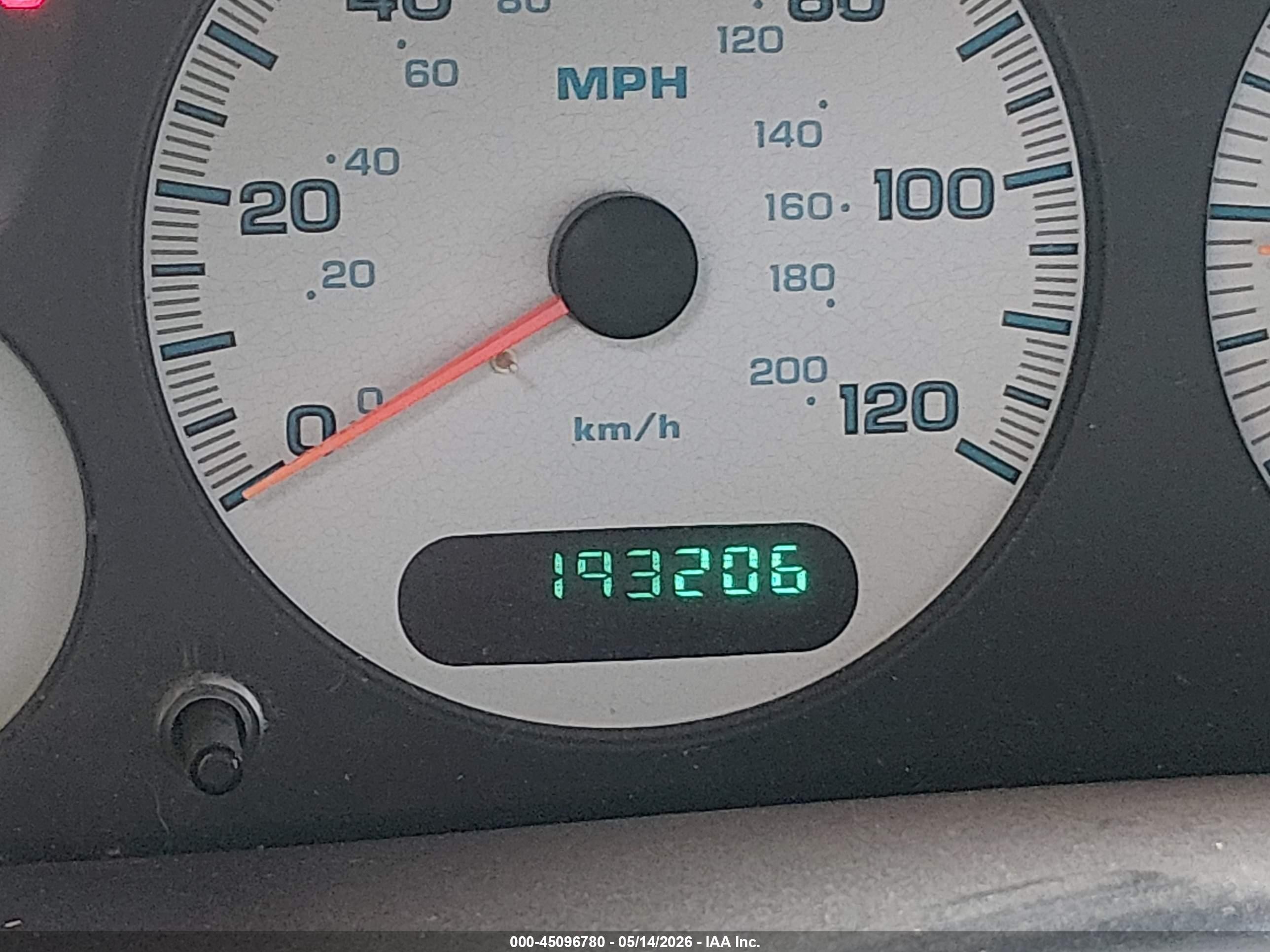 2002 Dodge Grand Caravan Sport Gray vin: 2B4GT44L92R702227