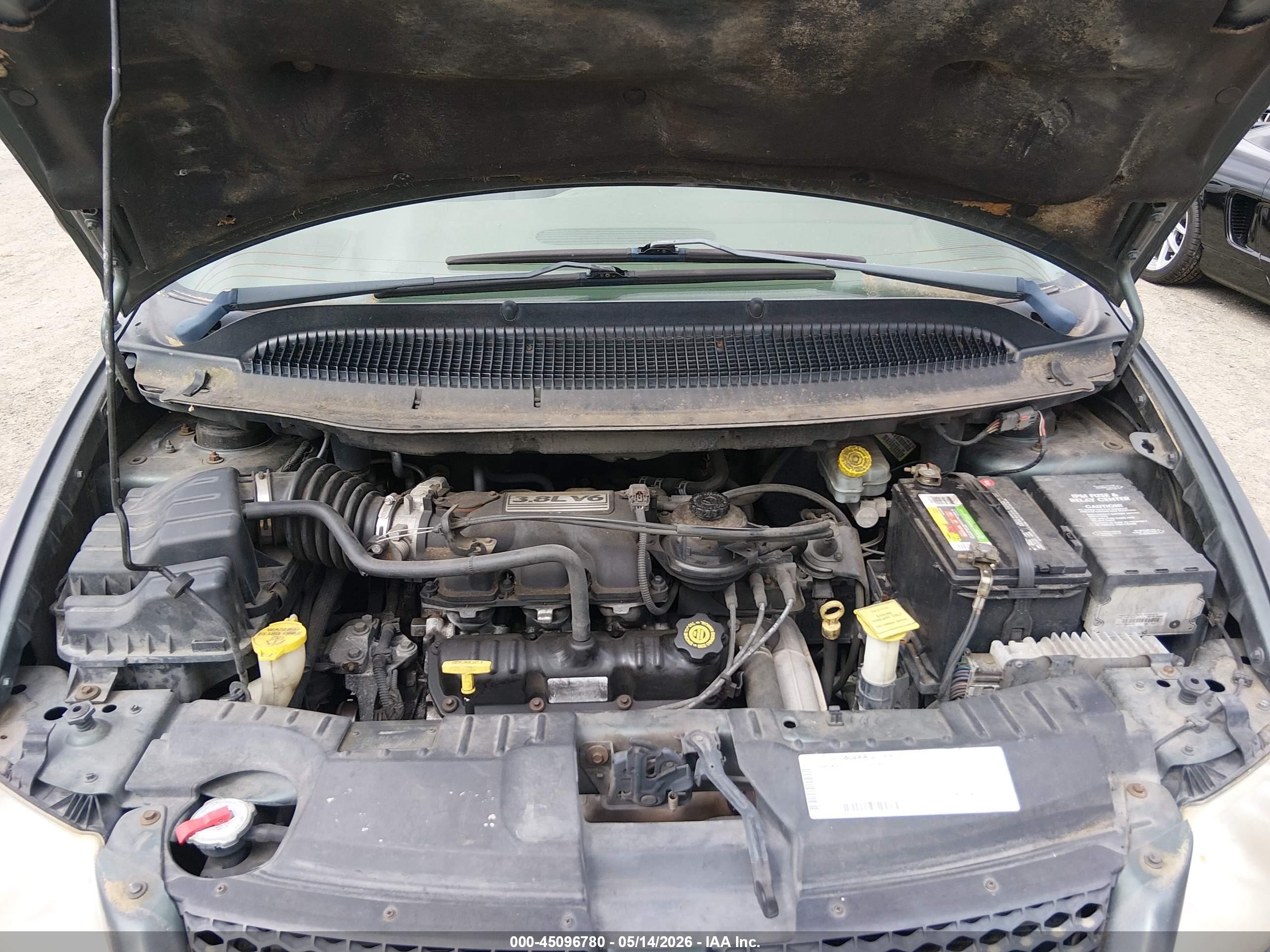2002 Dodge Grand Caravan Sport Gray vin: 2B4GT44L92R702227