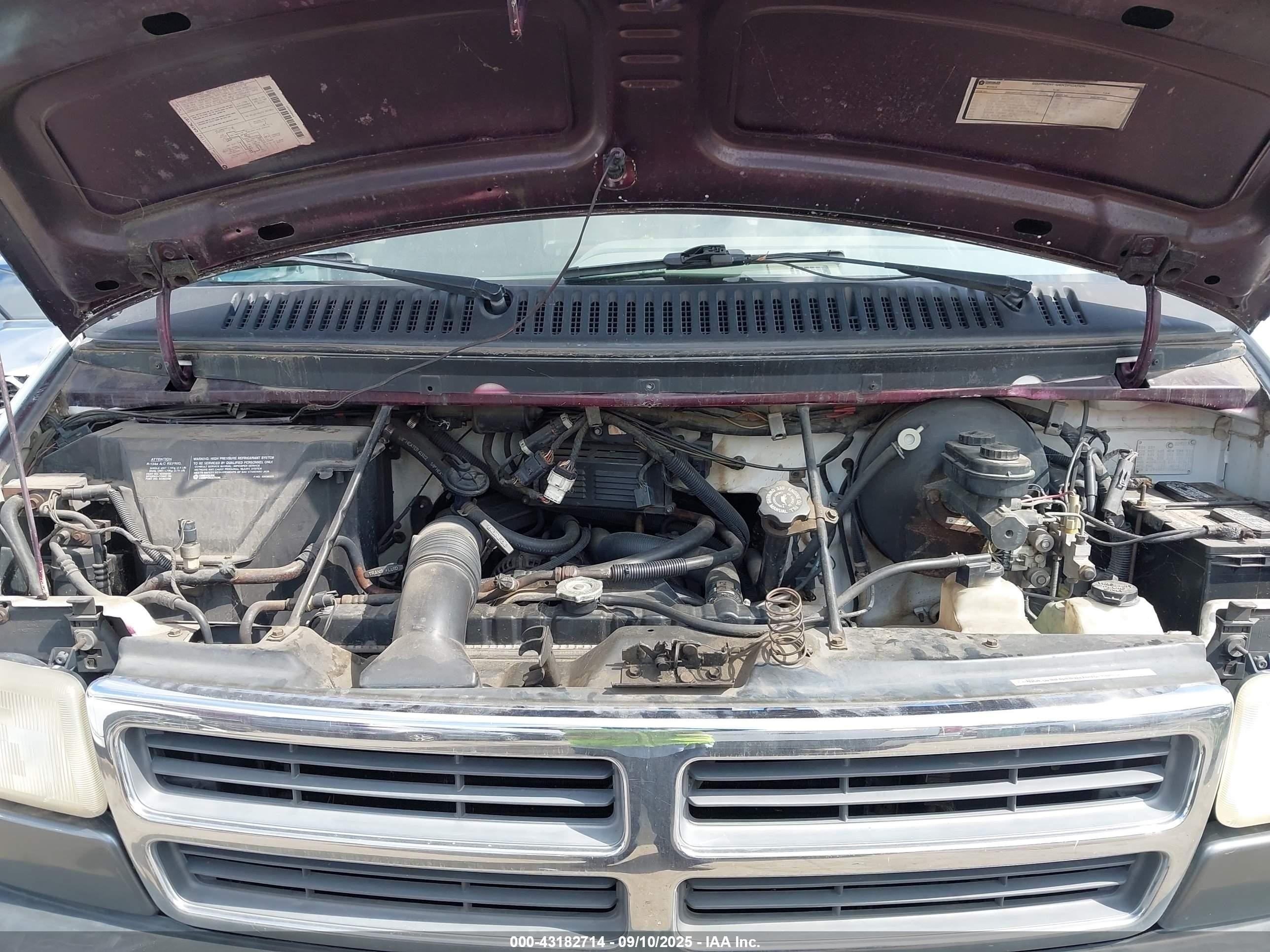 1994 Dodge Ram Wagon B150 Белый vin: 2B4HB15XXRK108613