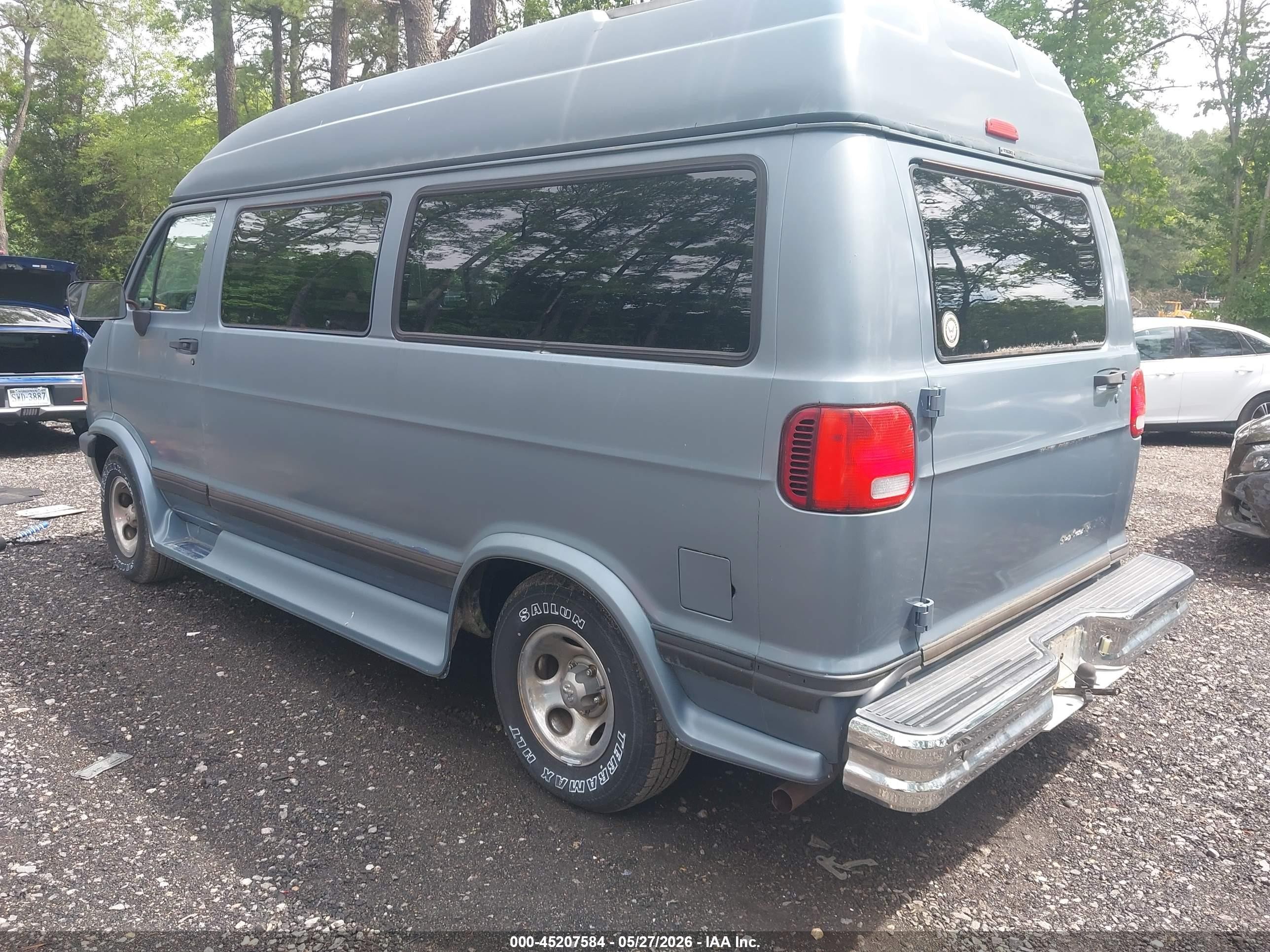 1996 Dodge Ram Wagon B2500 Blue vin: 2B4HB25Y0TK124714