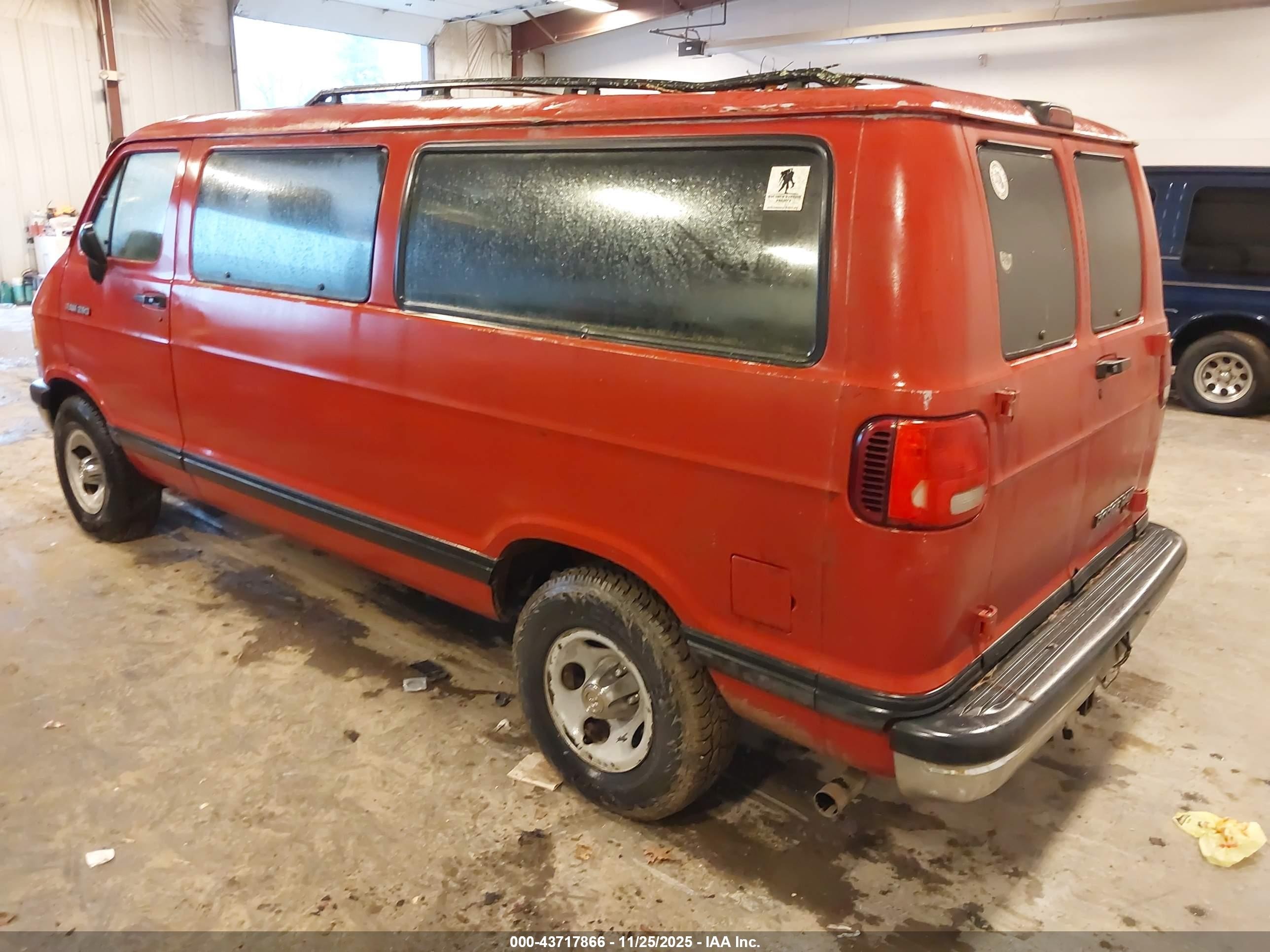 1994 Dodge Ram Wagon B250 Красный vin: 2B4HB25Y3RK537283
