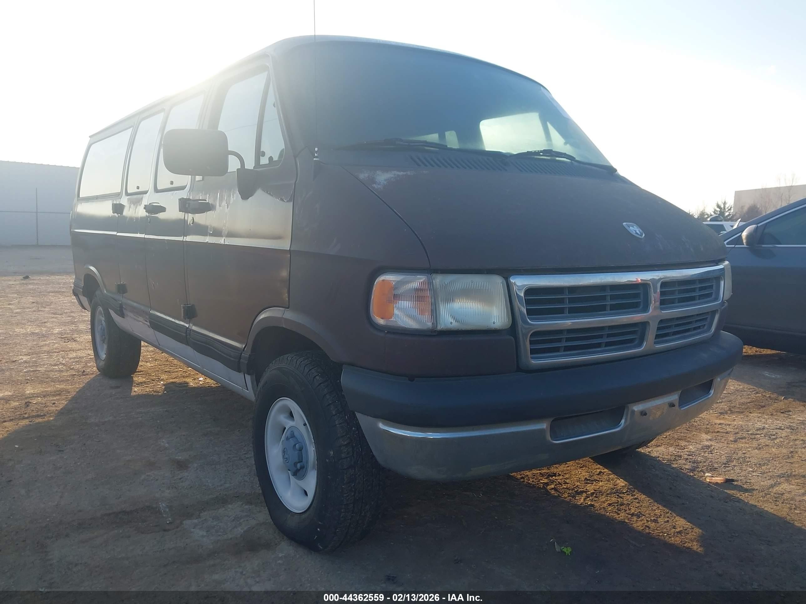 1996 Dodge Ram Wagon B2500 Brown vin: 2B4HB25Y9TK114831