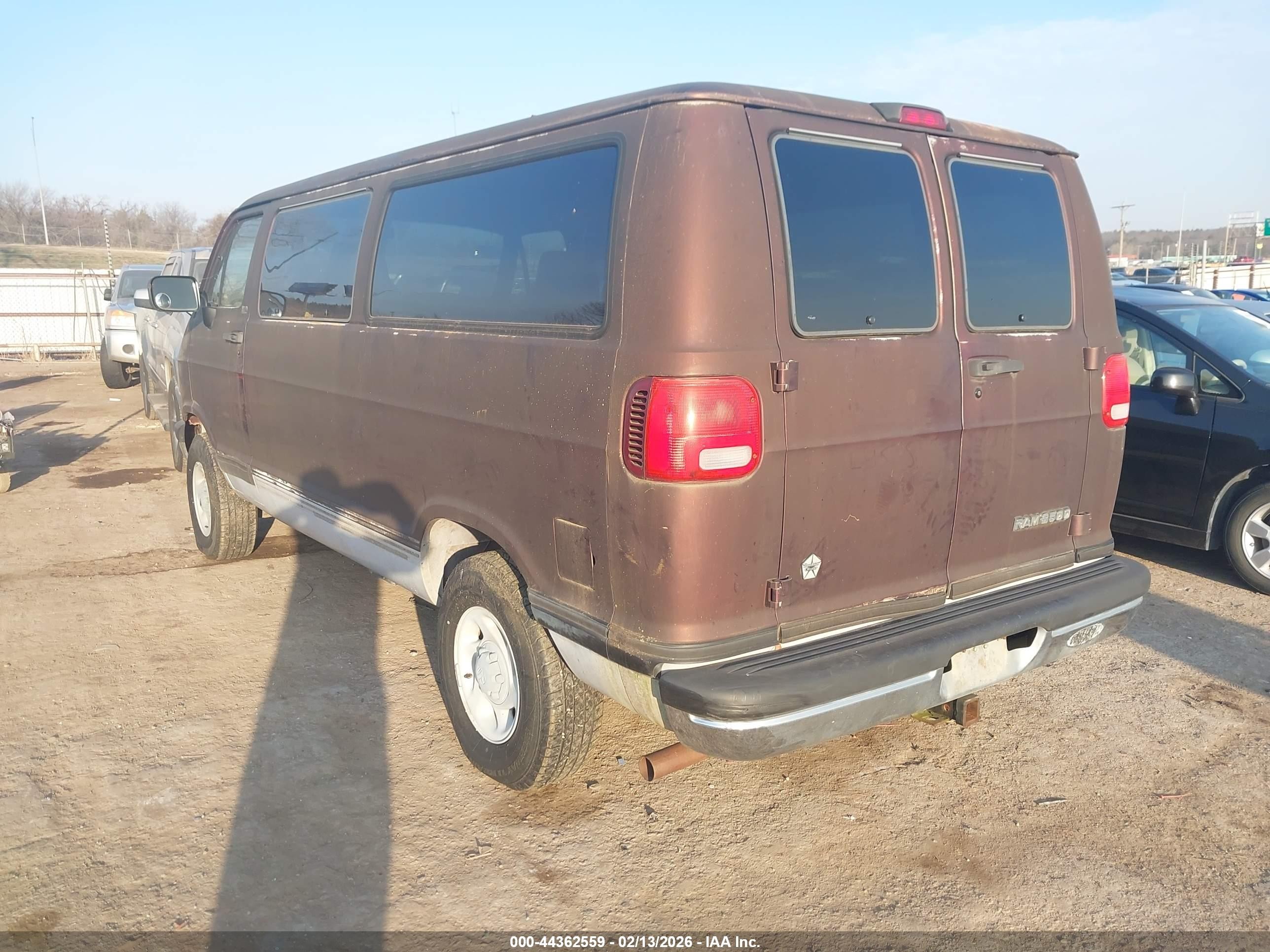 1996 Dodge Ram Wagon B2500 Brown vin: 2B4HB25Y9TK114831