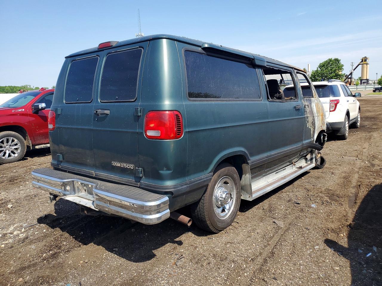 1999 Dodge Ram Wagon B2500 Green vin: 2B4JB25Y4XK572154