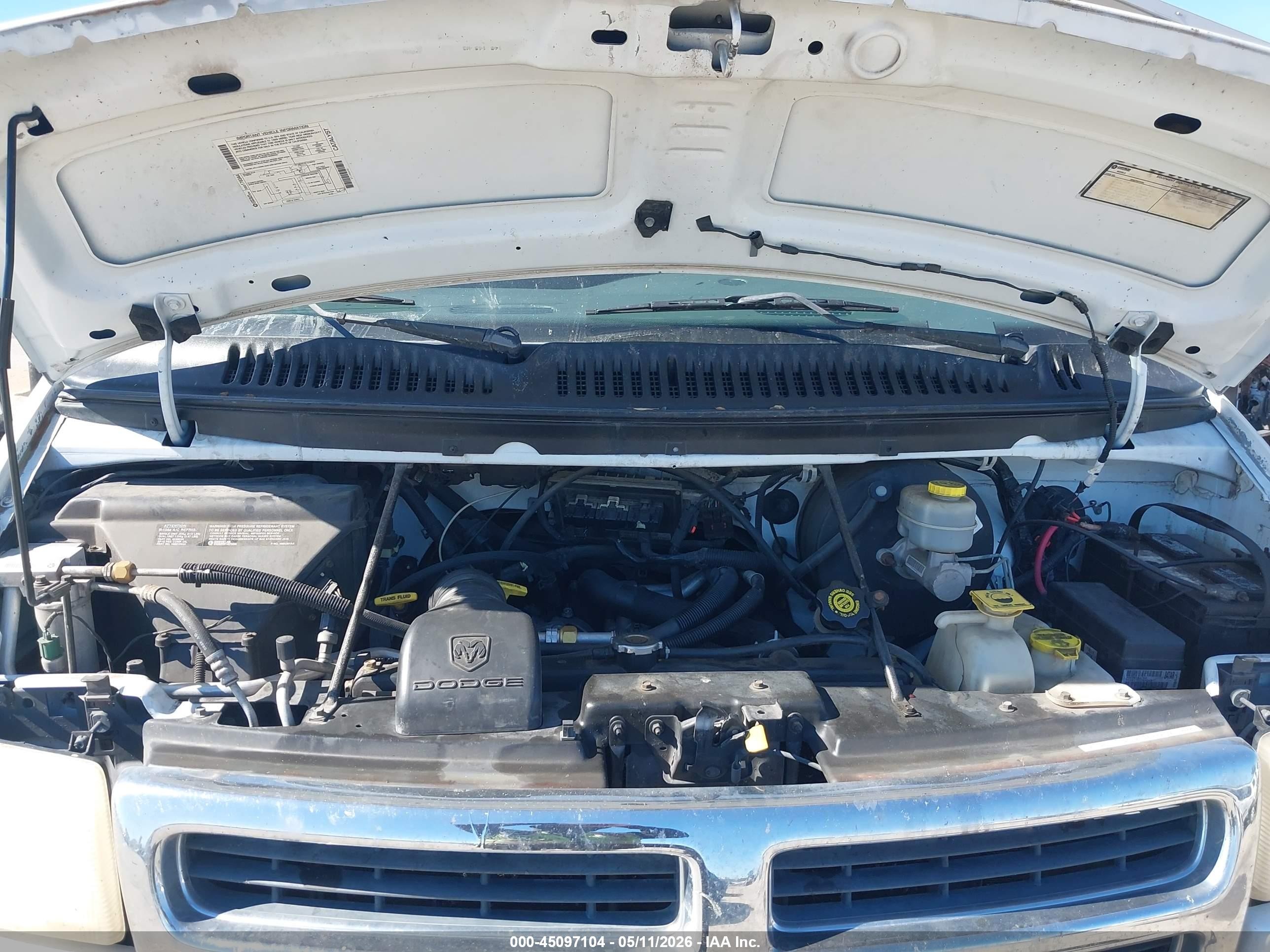 1999 Dodge Ram Wagon 2500   Белый vin: 2B4JB25Y7XK579647