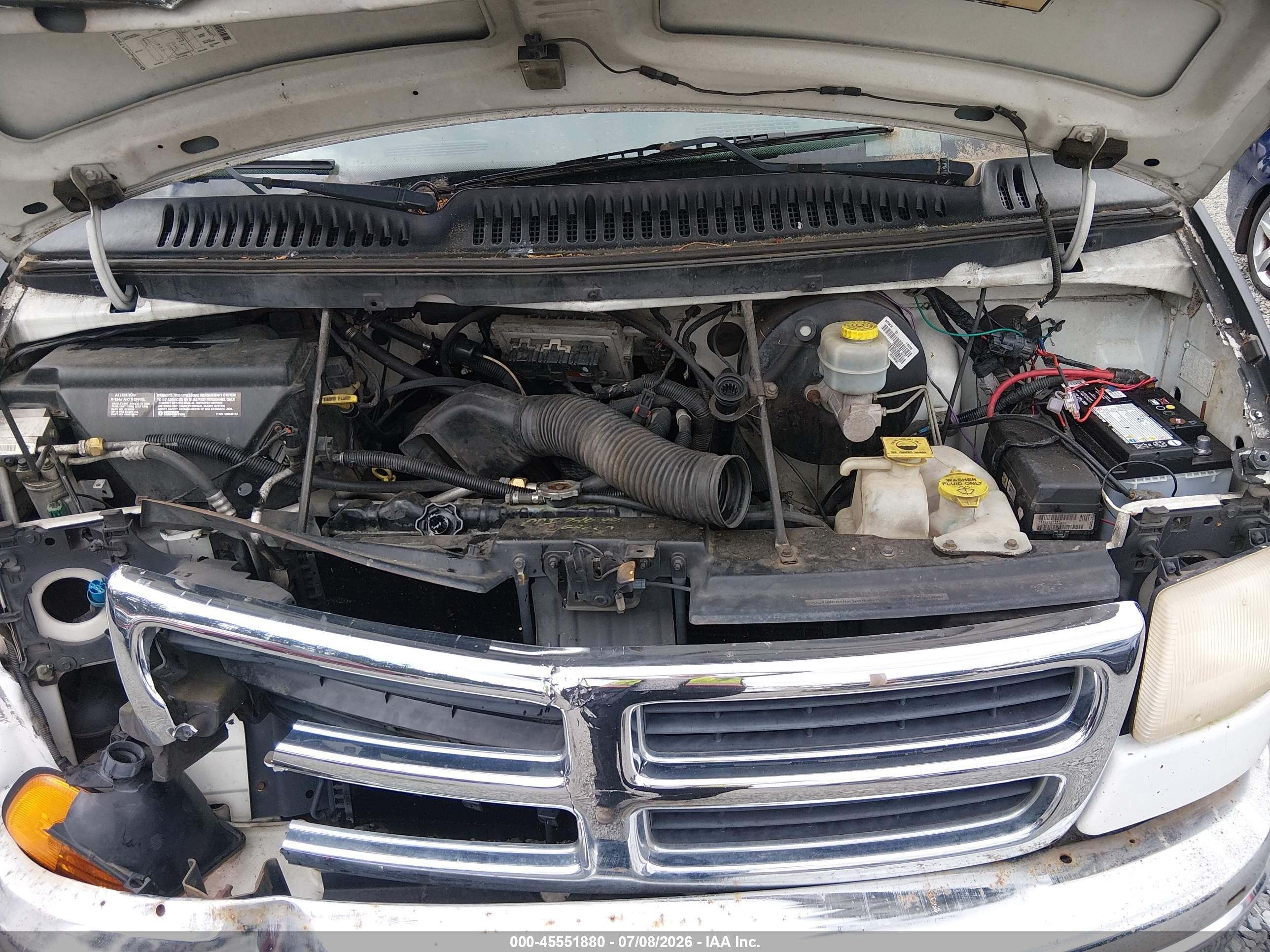 1999 Dodge Ram Wagon 2500 White vin: 2B5WB25Z5XK579625