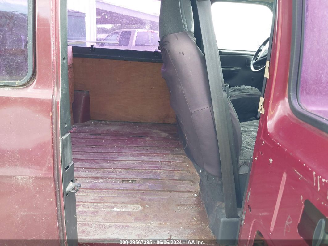 2002 Dodge Ram Wagon   Burgundy vin: 2B5WB35Y52K119578