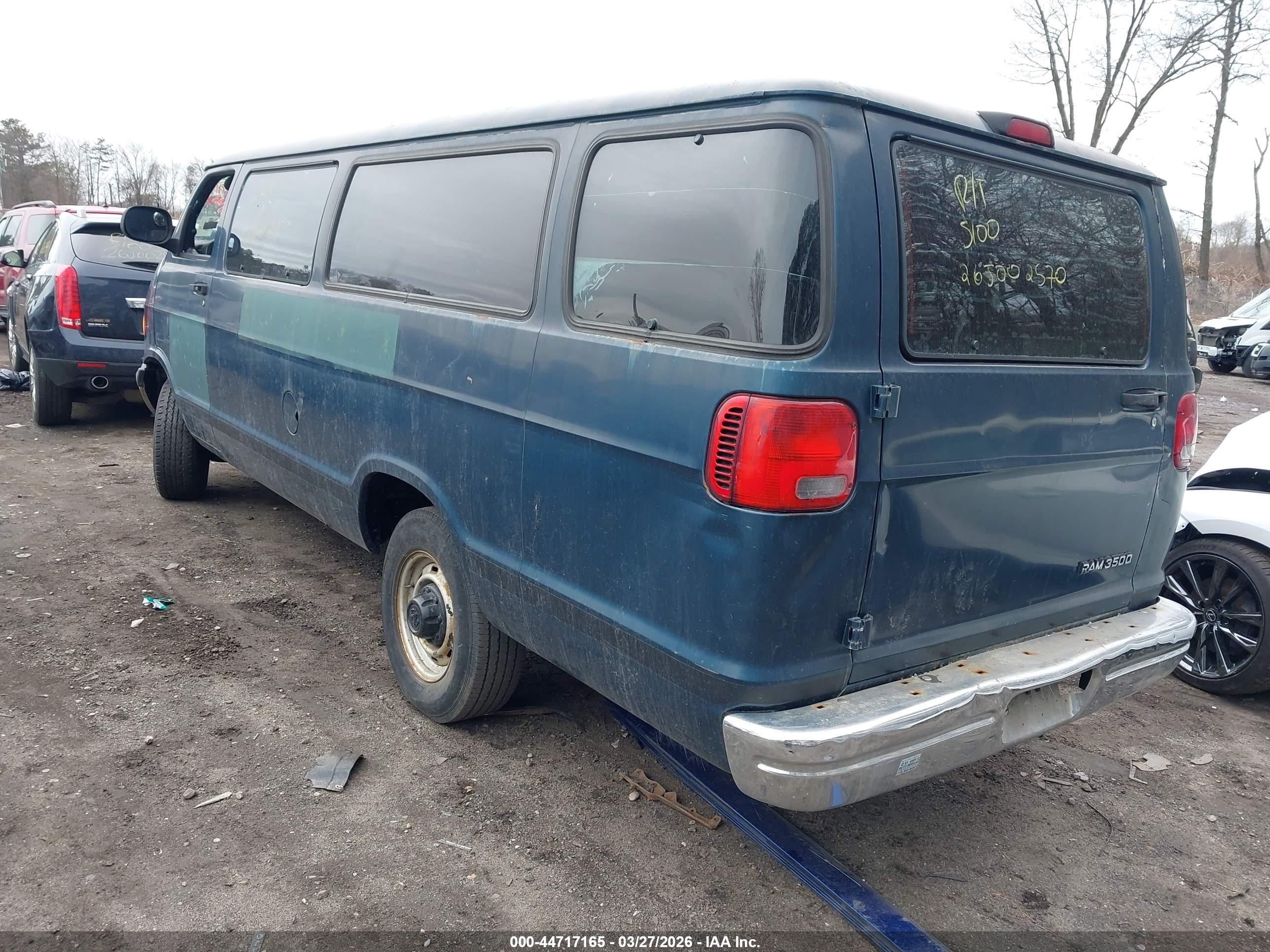 2001 Dodge Ram Wagon 3500   Blue vin: 2B5WB35Y81K551564