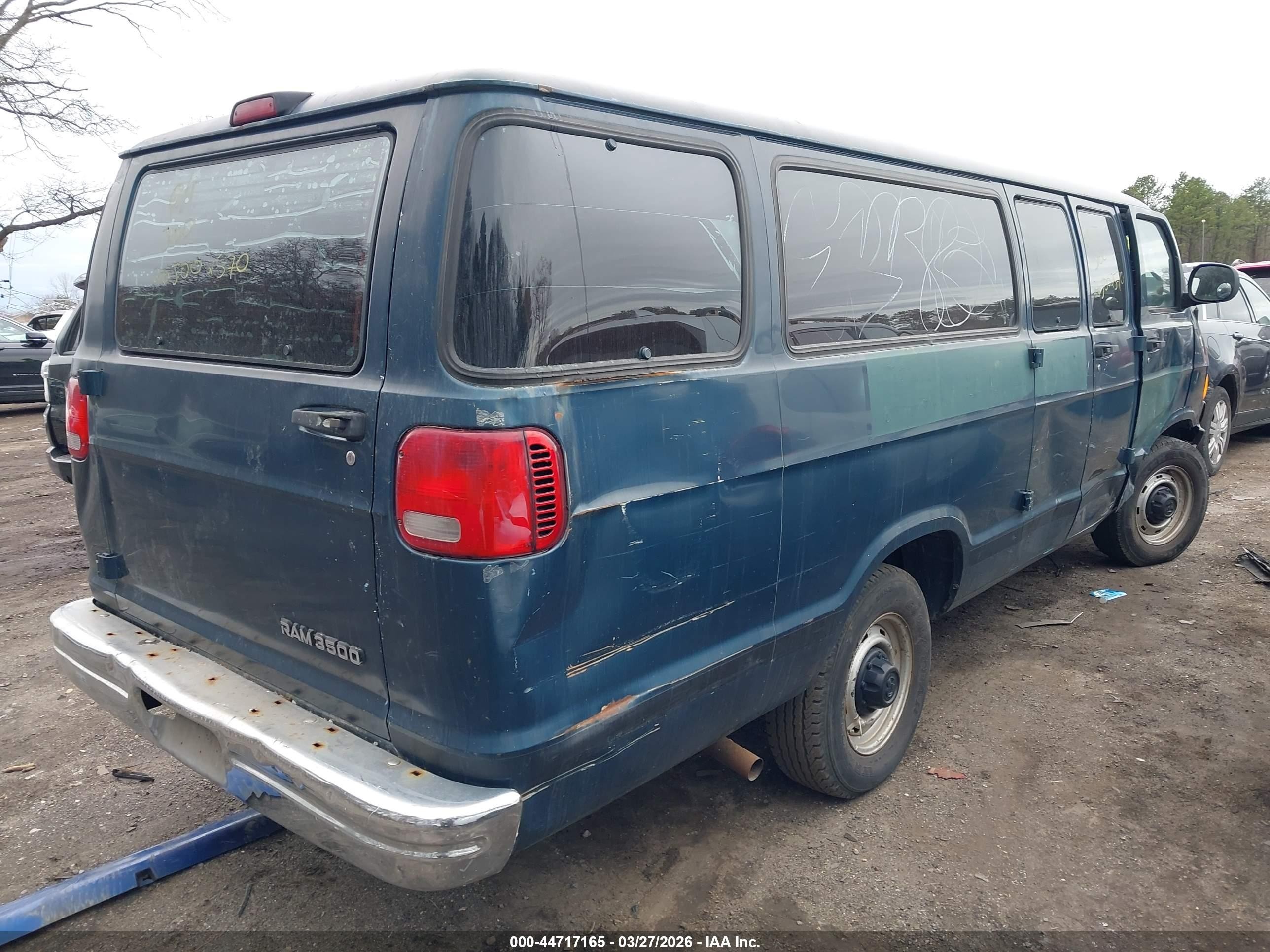 2001 Dodge Ram Wagon 3500   Blue vin: 2B5WB35Y81K551564
