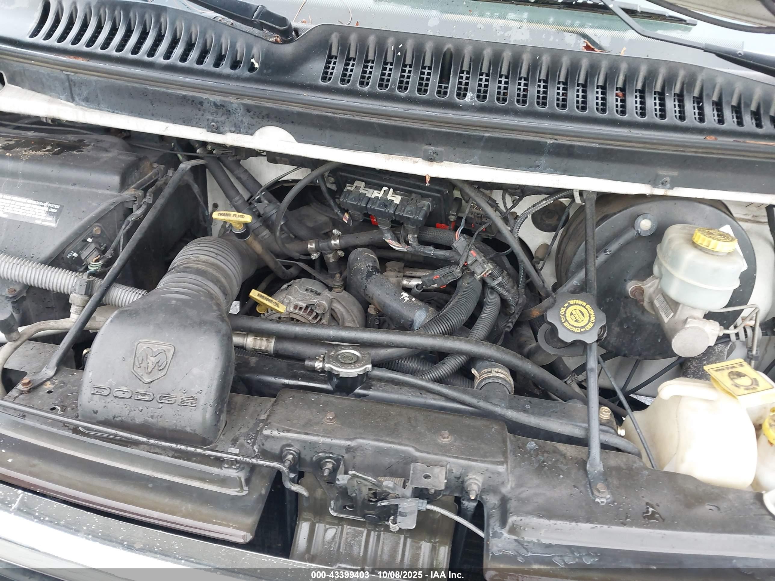 2001 Dodge Ram Wagon 3500   White vin: 2B5WB35Y81K555338