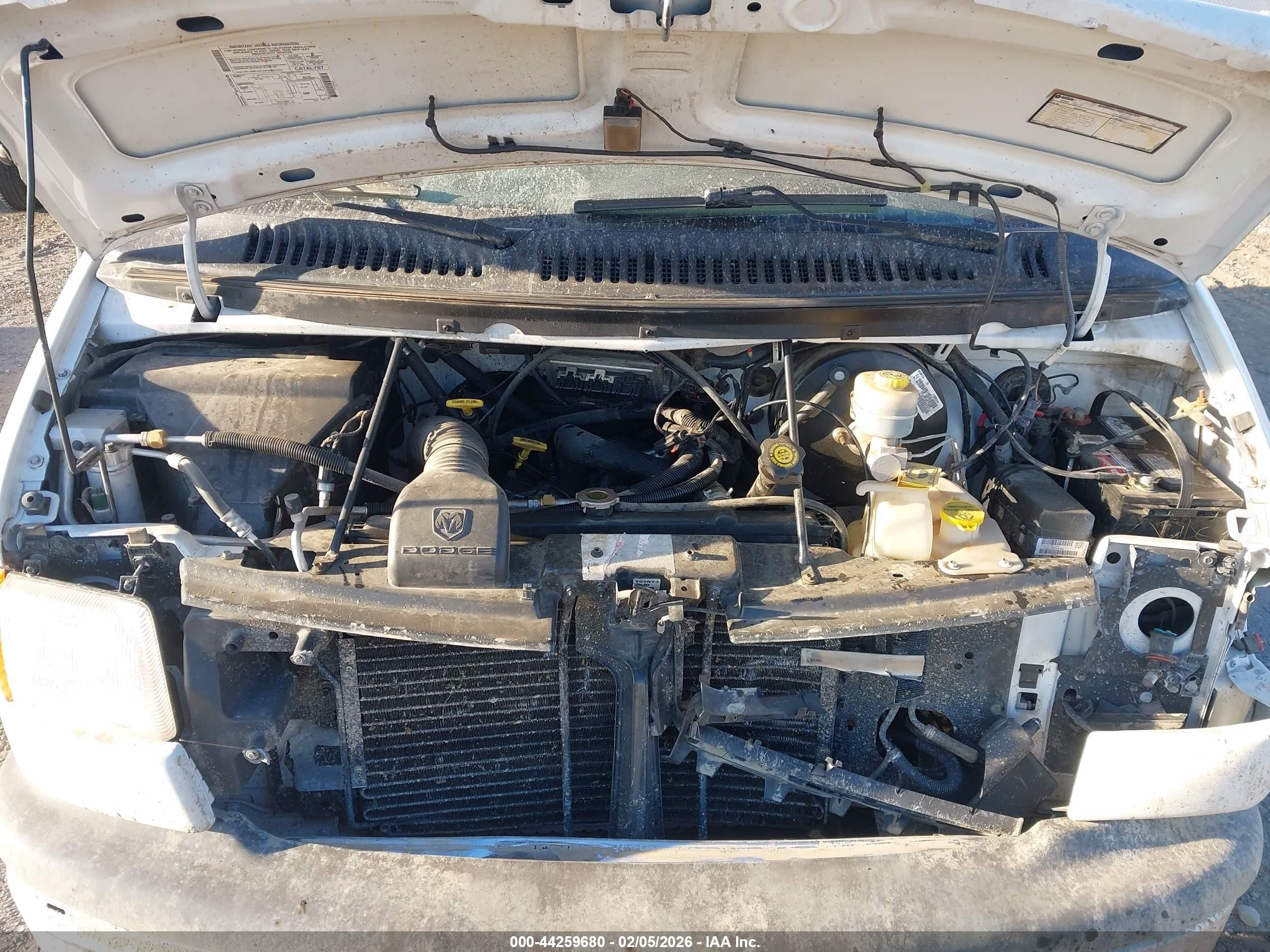 2001 Dodge Ram Wagon 3500   White vin: 2B5WB35Z21K514907