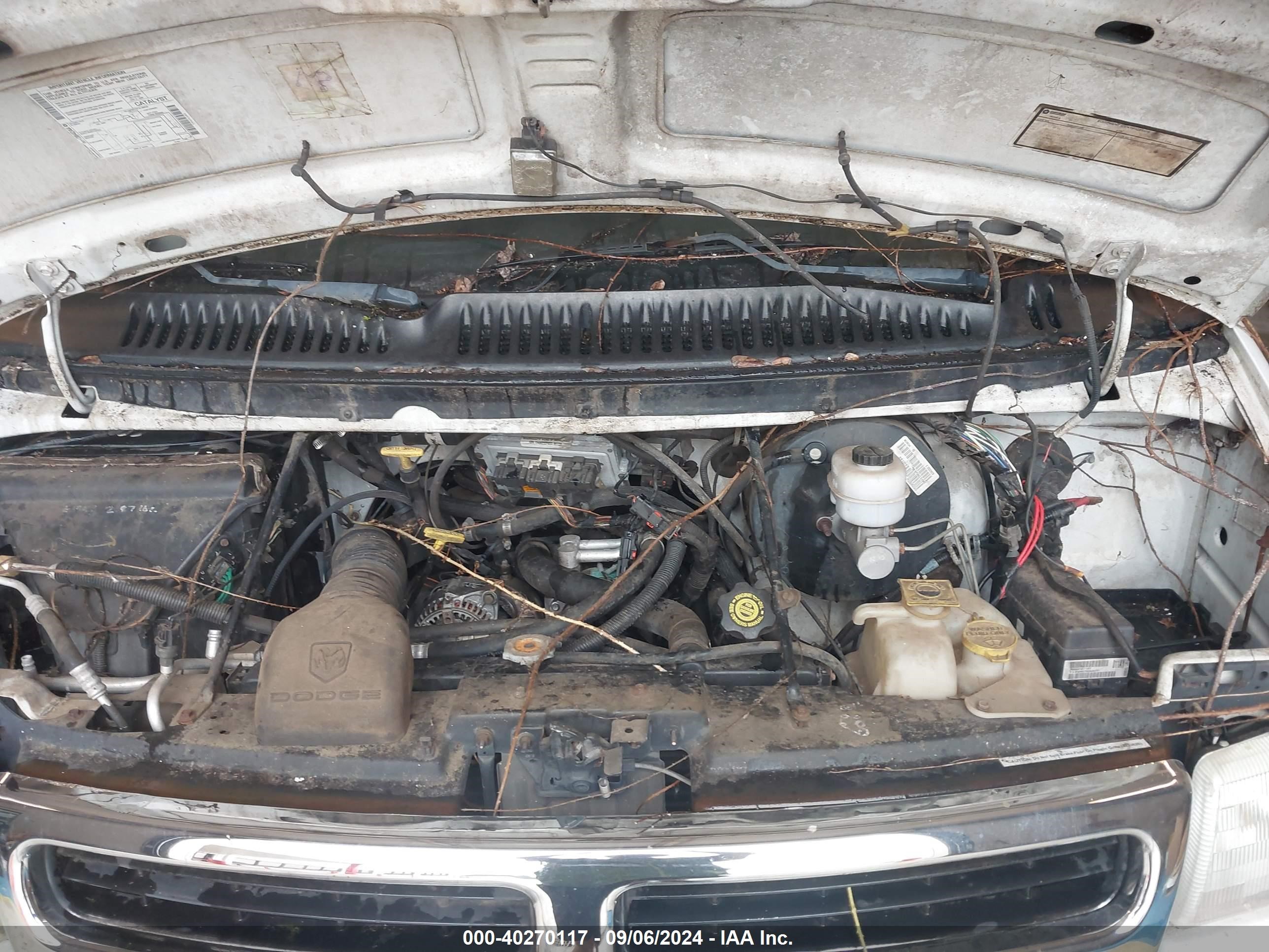 2002 Dodge Ram Wagon 3500   White vin: 2B5WB35Z22K126254