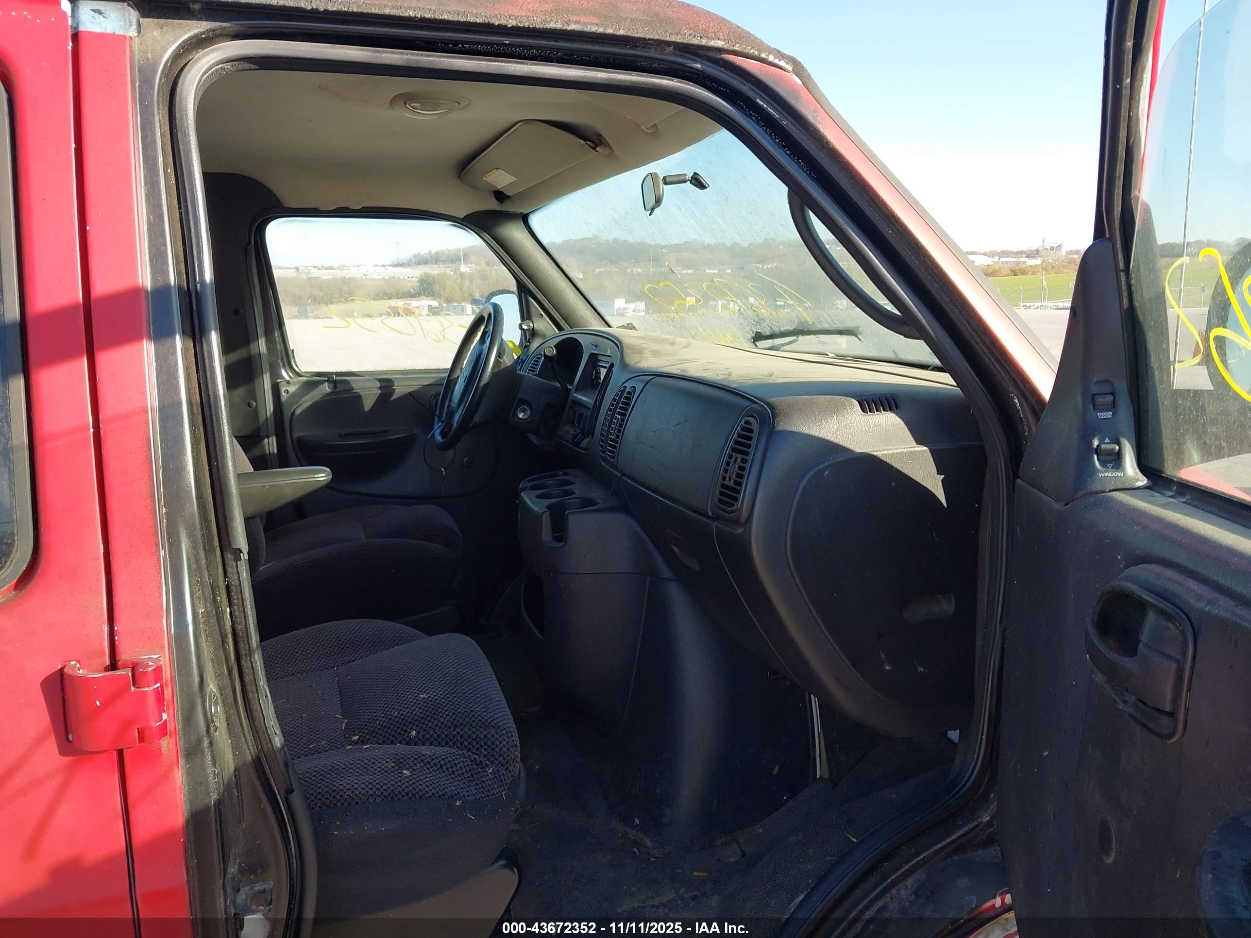 2002 Dodge Ram Wagon 3500   Красный vin: 2B5WB35Z32K134881