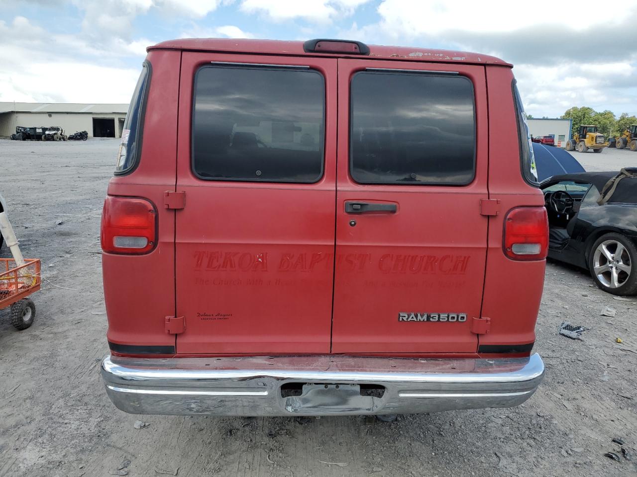 1999 Dodge Ram Wagon B3500 Red vin: 2B5WB35Z3XK531675