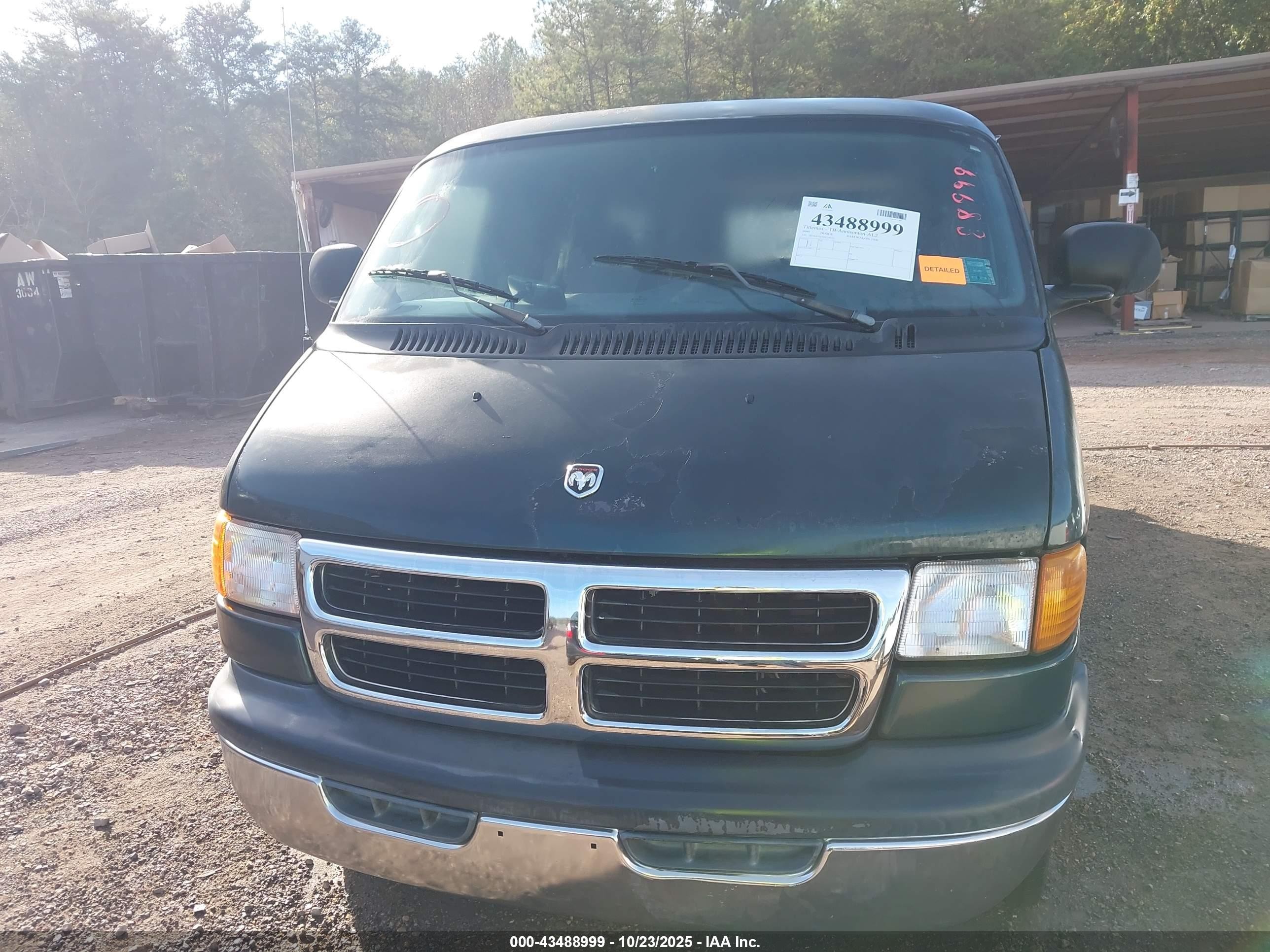 2000 Dodge Ram Wagon 3500   Green vin: 2B5WB35Z4YK138253