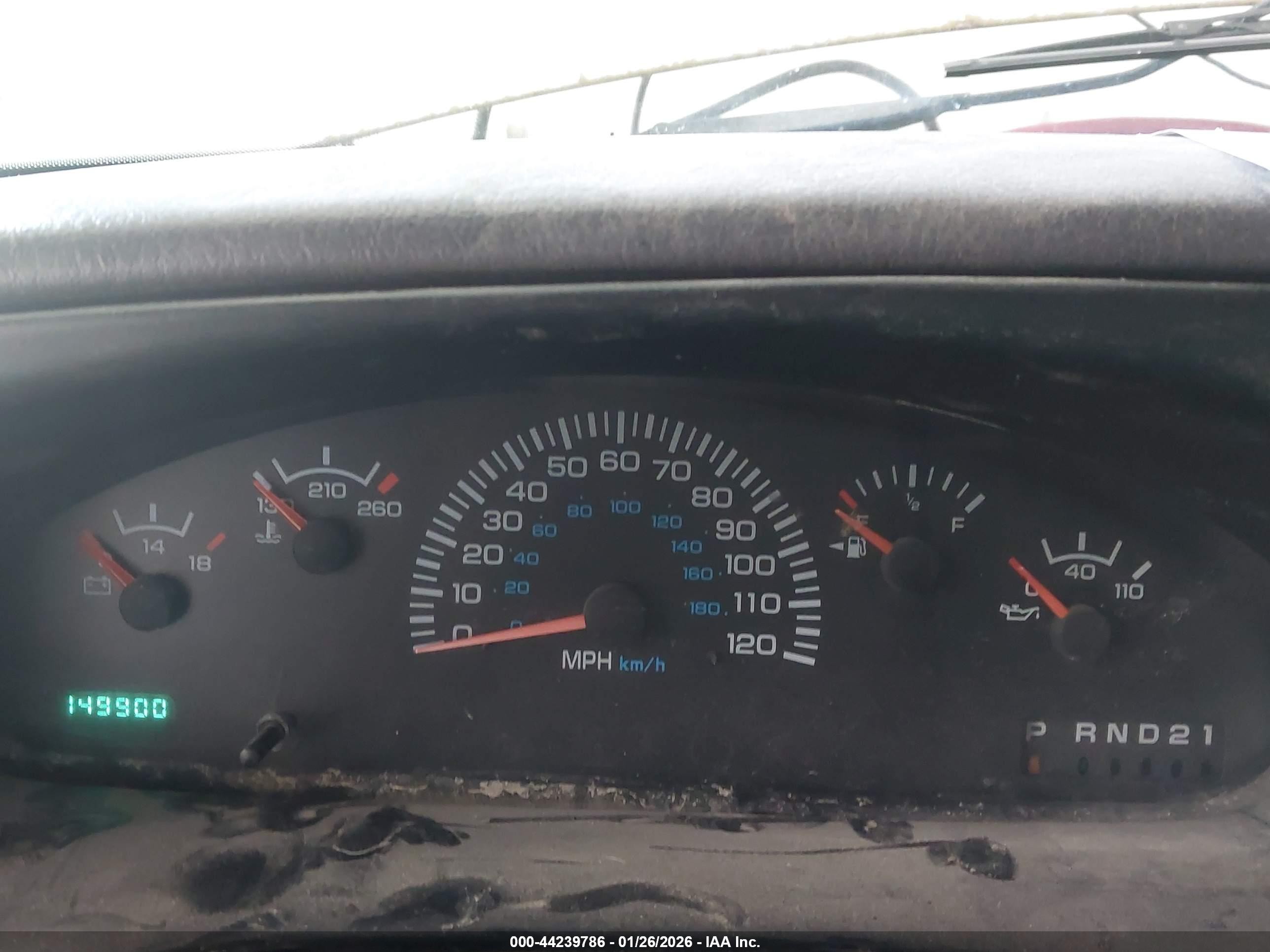 2000 Dodge Ram Wagon 3500   White vin: 2B5WB35Z4YK166747