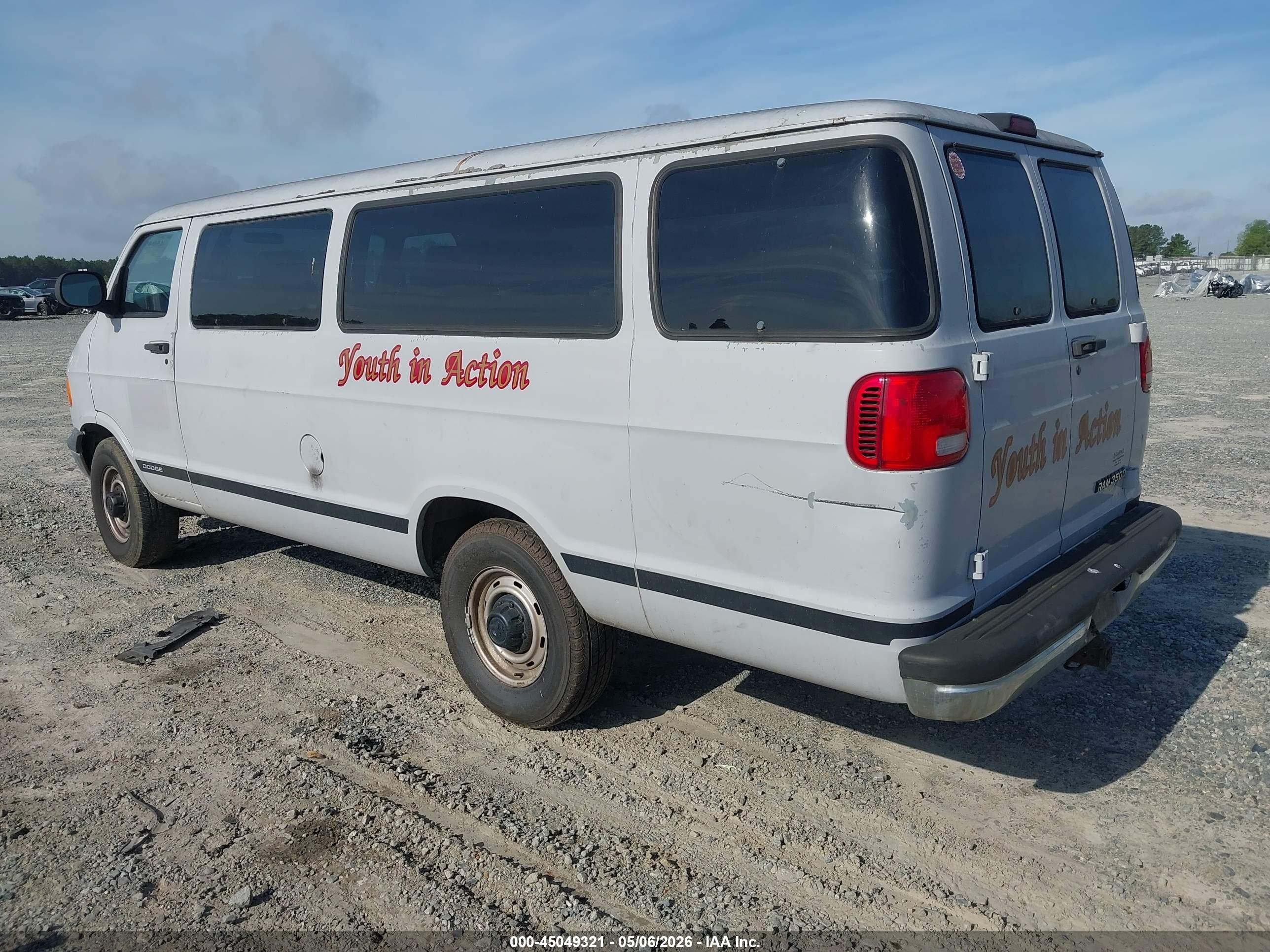 2001 Dodge Ram Wagon 3500   Gray vin: 2B5WB35Z61K509774