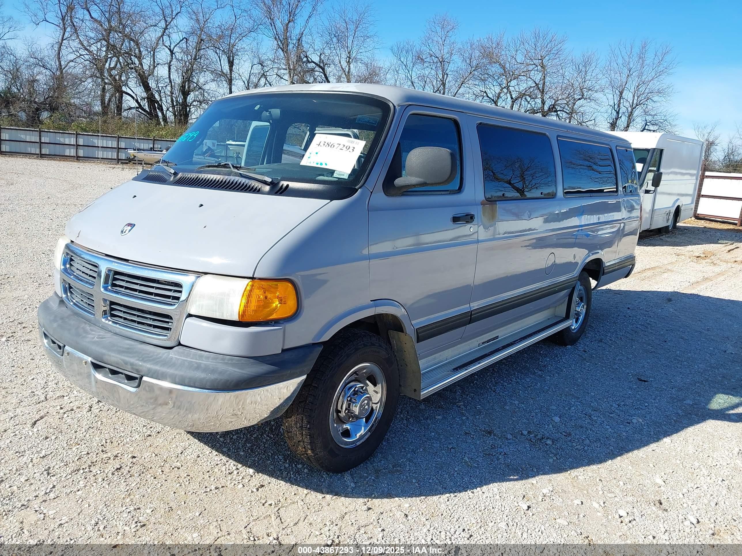 2002 Dodge Ram Wagon 3500   Blue vin: 2B5WB35Z72K120319