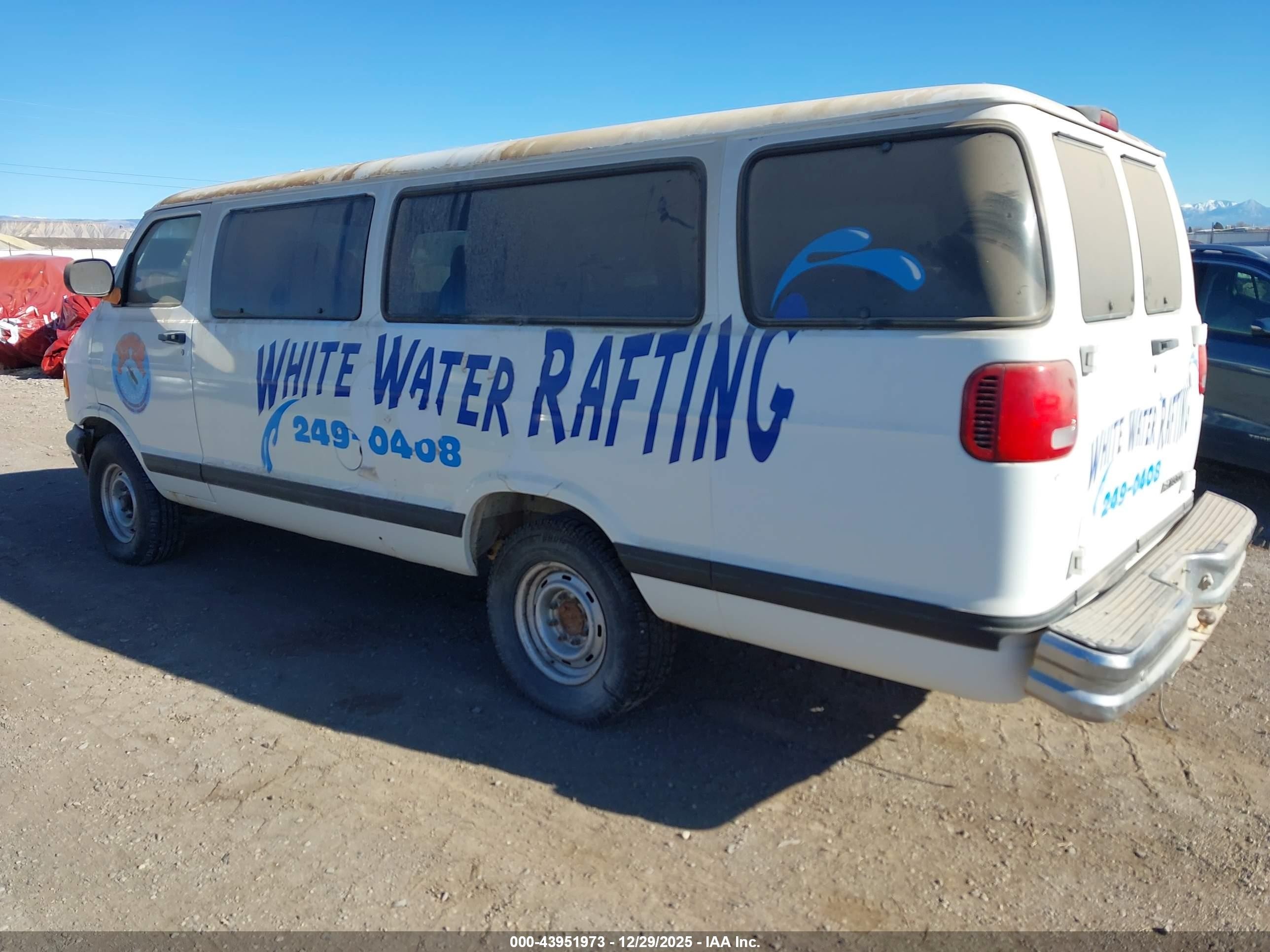 2001 Dodge Ram Wagon 3500   Белый vin: 2B5WB35Z81K545918