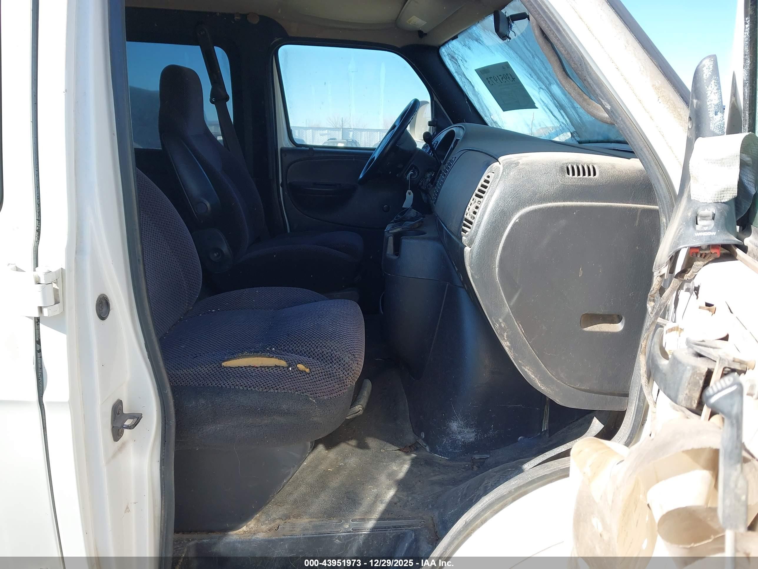 2001 Dodge Ram Wagon 3500   Белый vin: 2B5WB35Z81K545918