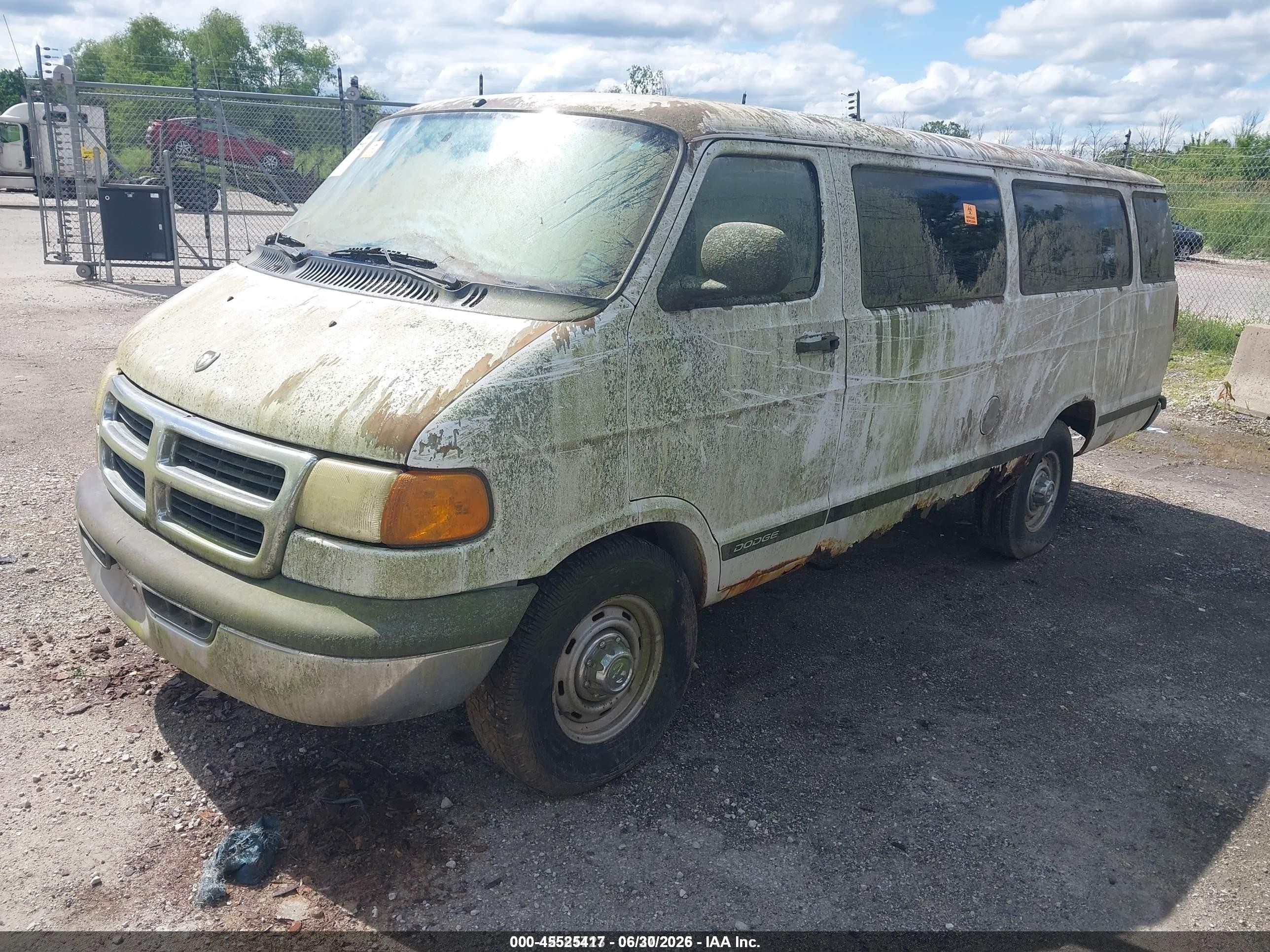 2001 Dodge Ram Wagon 3500   Белый vin: 2B5WB35Z91K554613