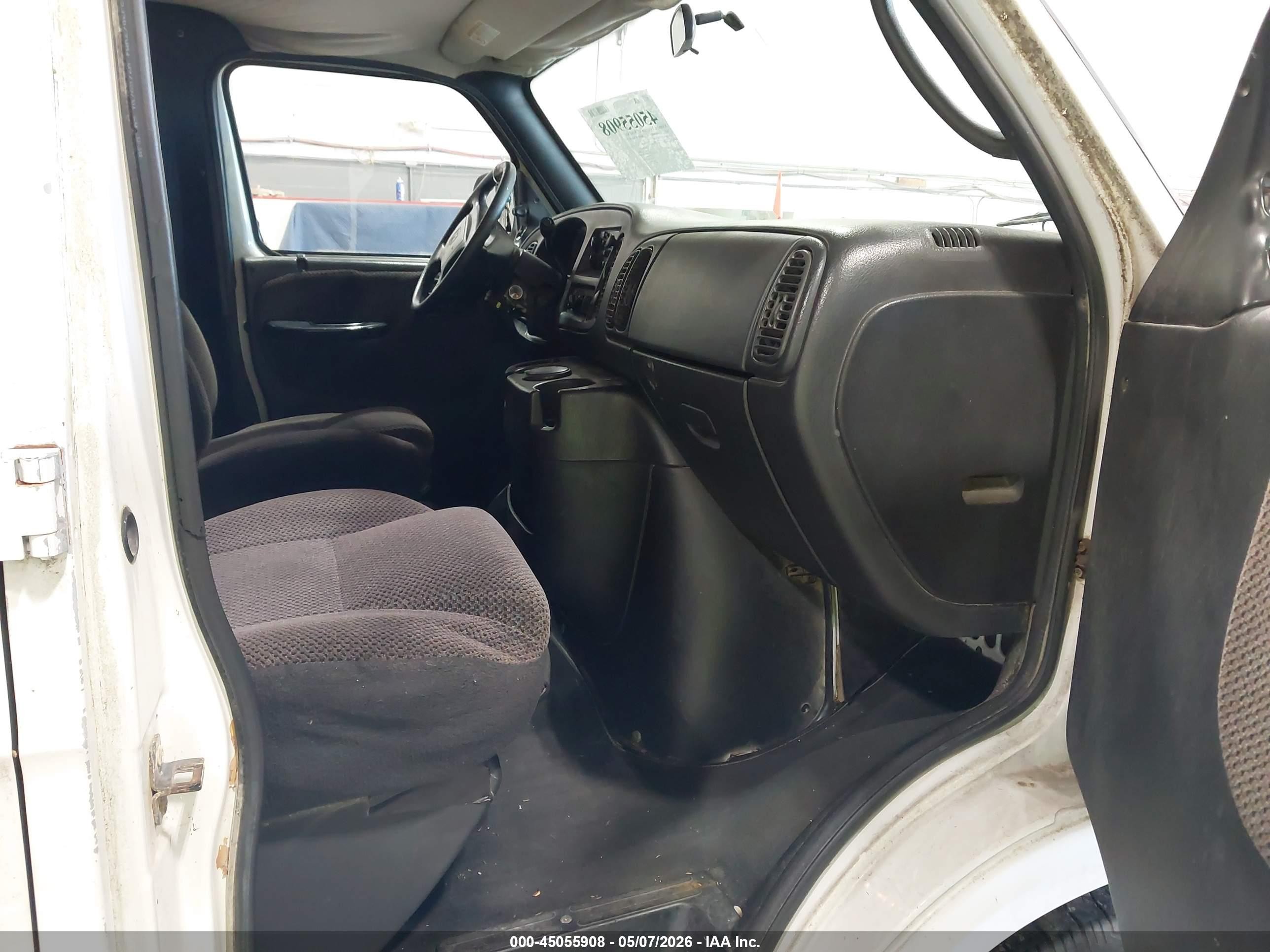 2002 Dodge Ram Wagon 3500   Белый vin: 2B5WB35Z92K105059