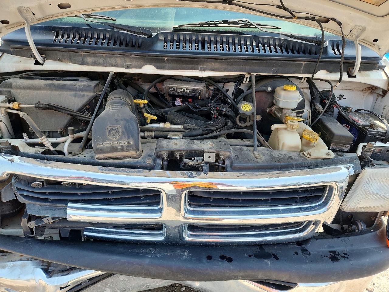 2002 Dodge Ram Wagon B3500 White vin: 2B5WB35Z92K125635