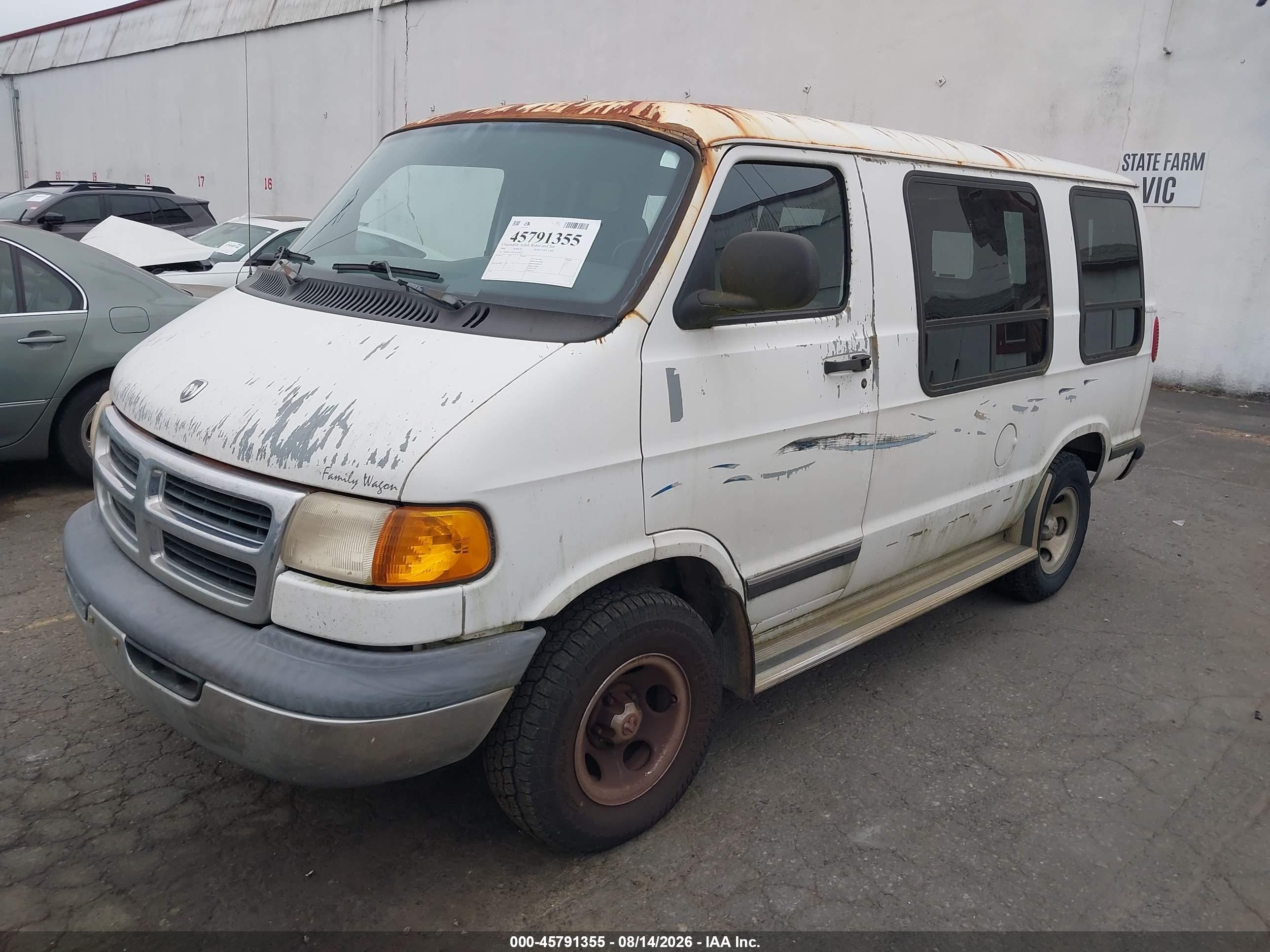 1999 Dodge Ram Van 1500 Commercial/conversion White vin: 2B6HB11X0XK507637
