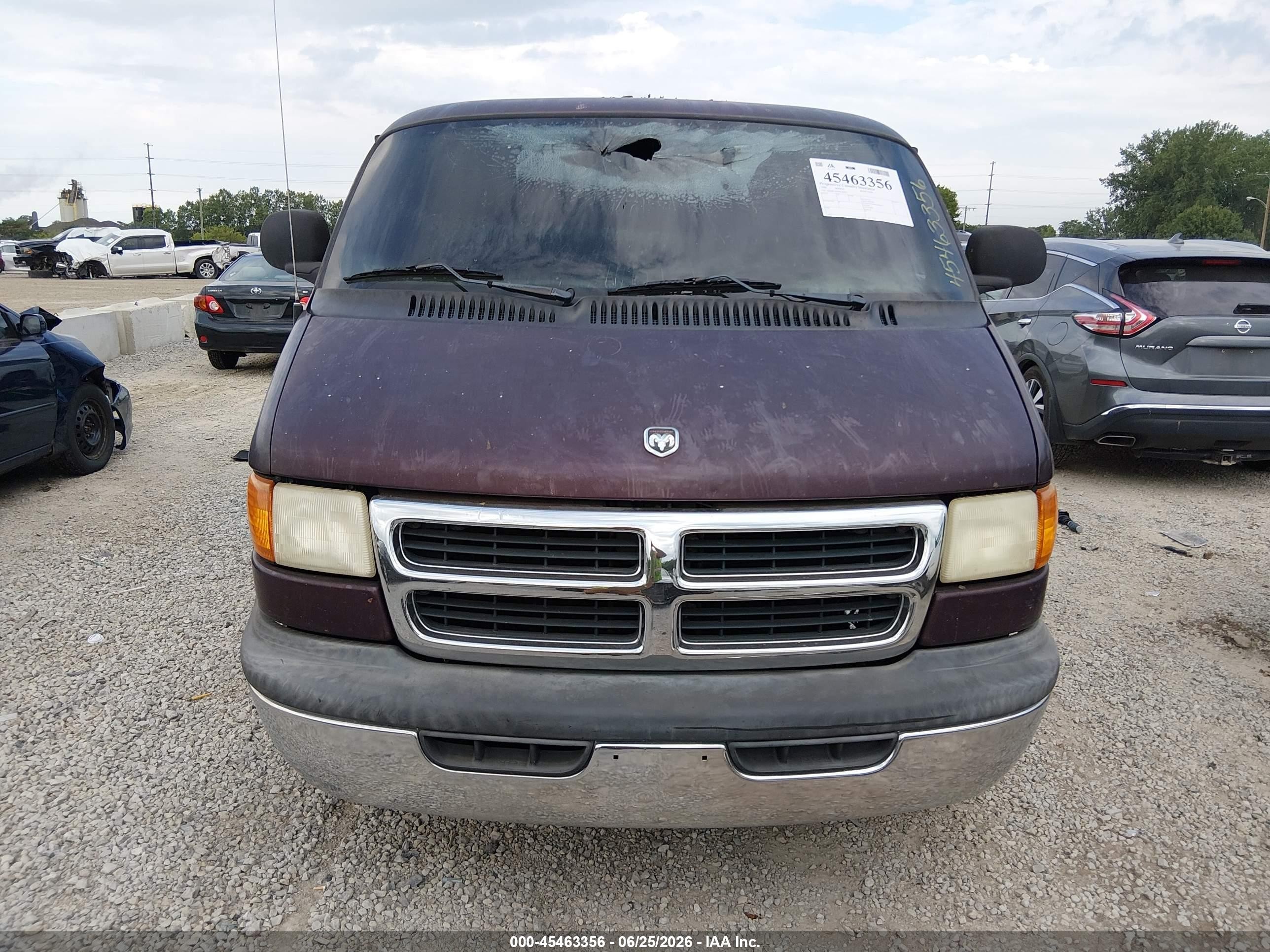 1998 Dodge Ram Van Commercial/conversion Maroon vin: 2B6HB11X5WK148025