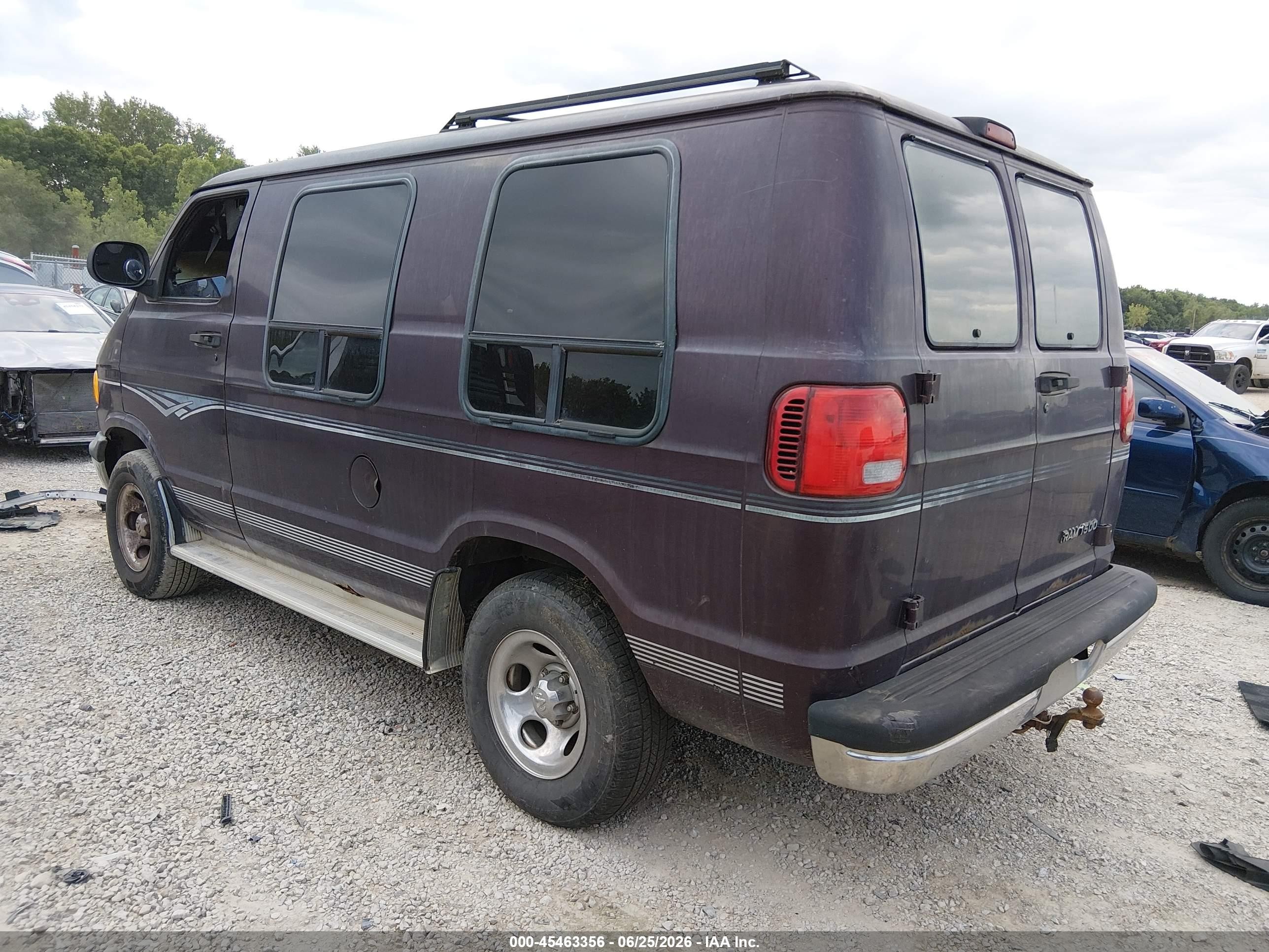 1998 Dodge Ram Van Commercial/conversion Maroon vin: 2B6HB11X5WK148025