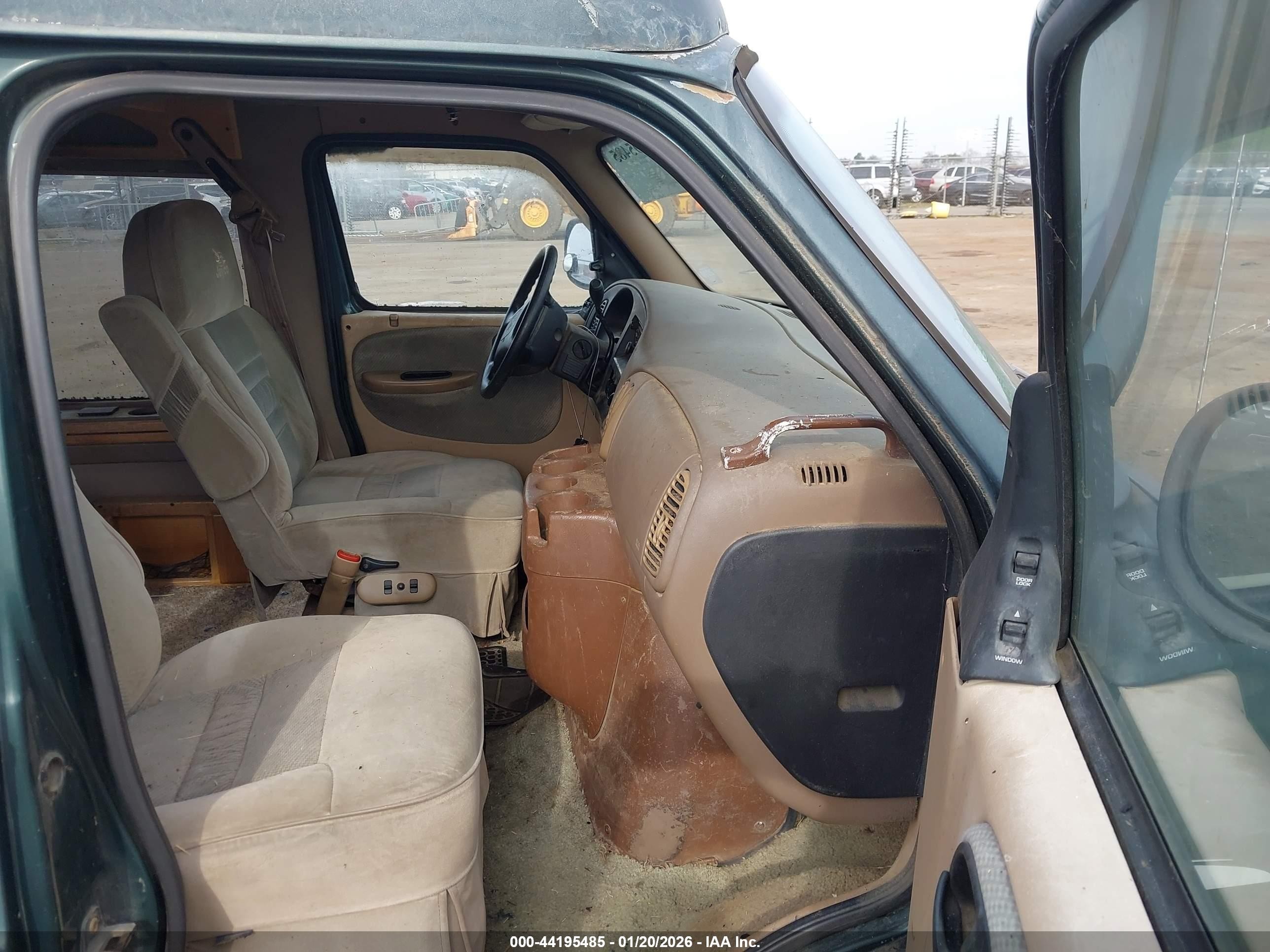1999 Dodge Ram Van 1500 Commercial/conversion Green vin: 2B6HB11Y0XK514841