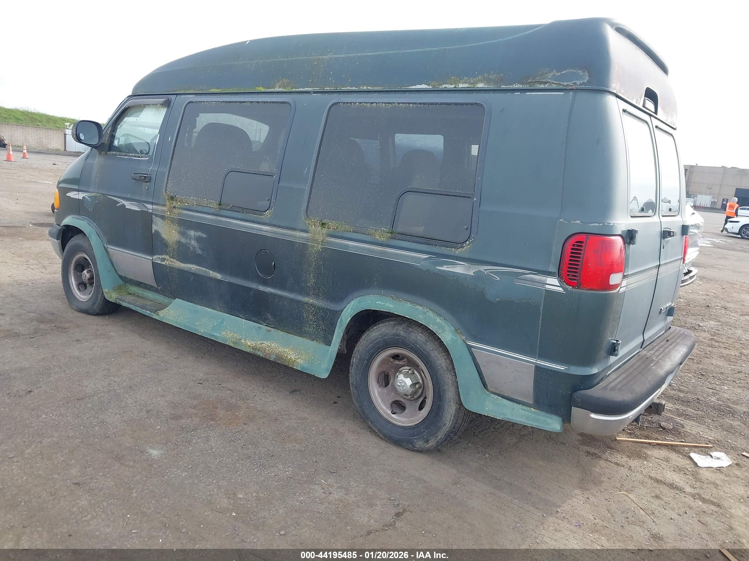 1999 Dodge Ram Van 1500 Commercial/conversion Green vin: 2B6HB11Y0XK514841
