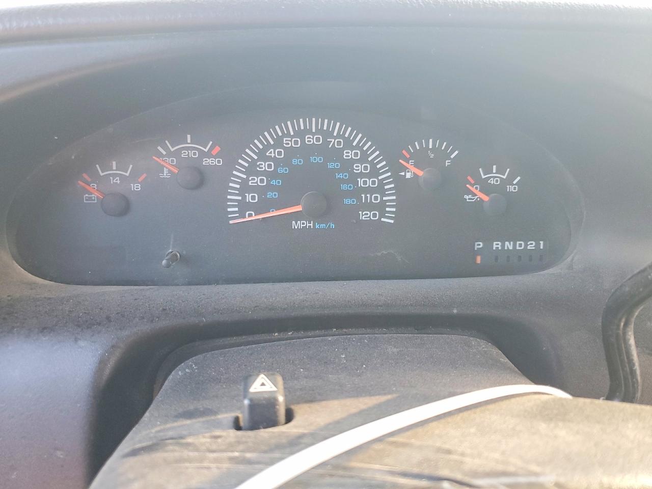 2000 Dodge Ram Van B1500 White vin: 2B6HB11Y1YK129368