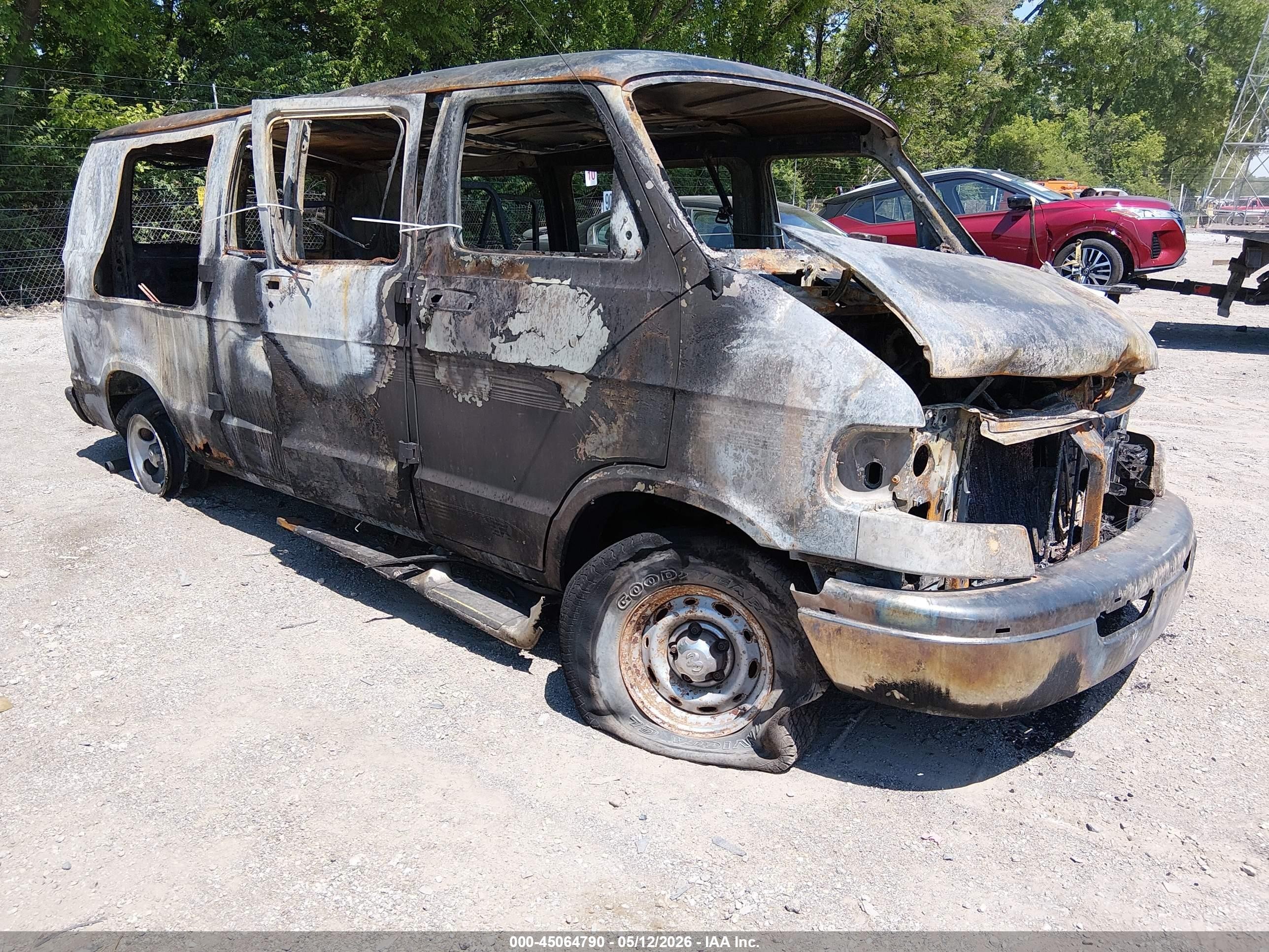 2001 Dodge Ram Van 1500 Conversion Серый vin: 2B6HB11Y31K557738