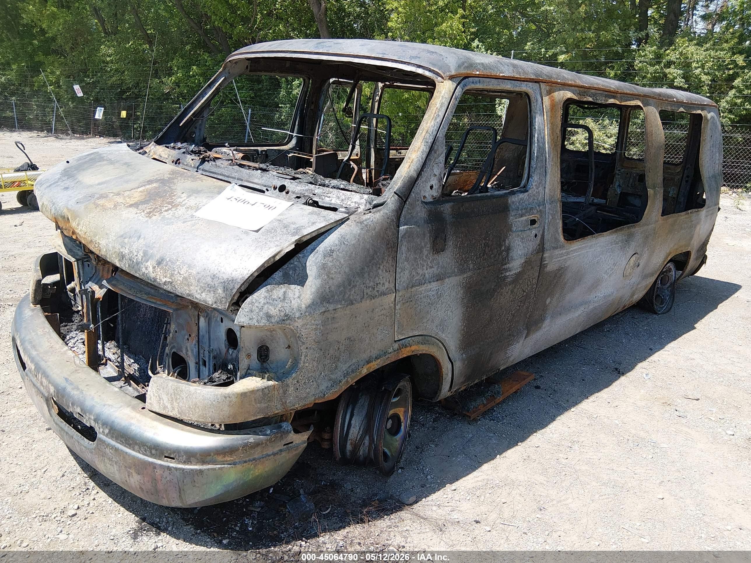 2001 Dodge Ram Van 1500 Conversion Серый vin: 2B6HB11Y31K557738