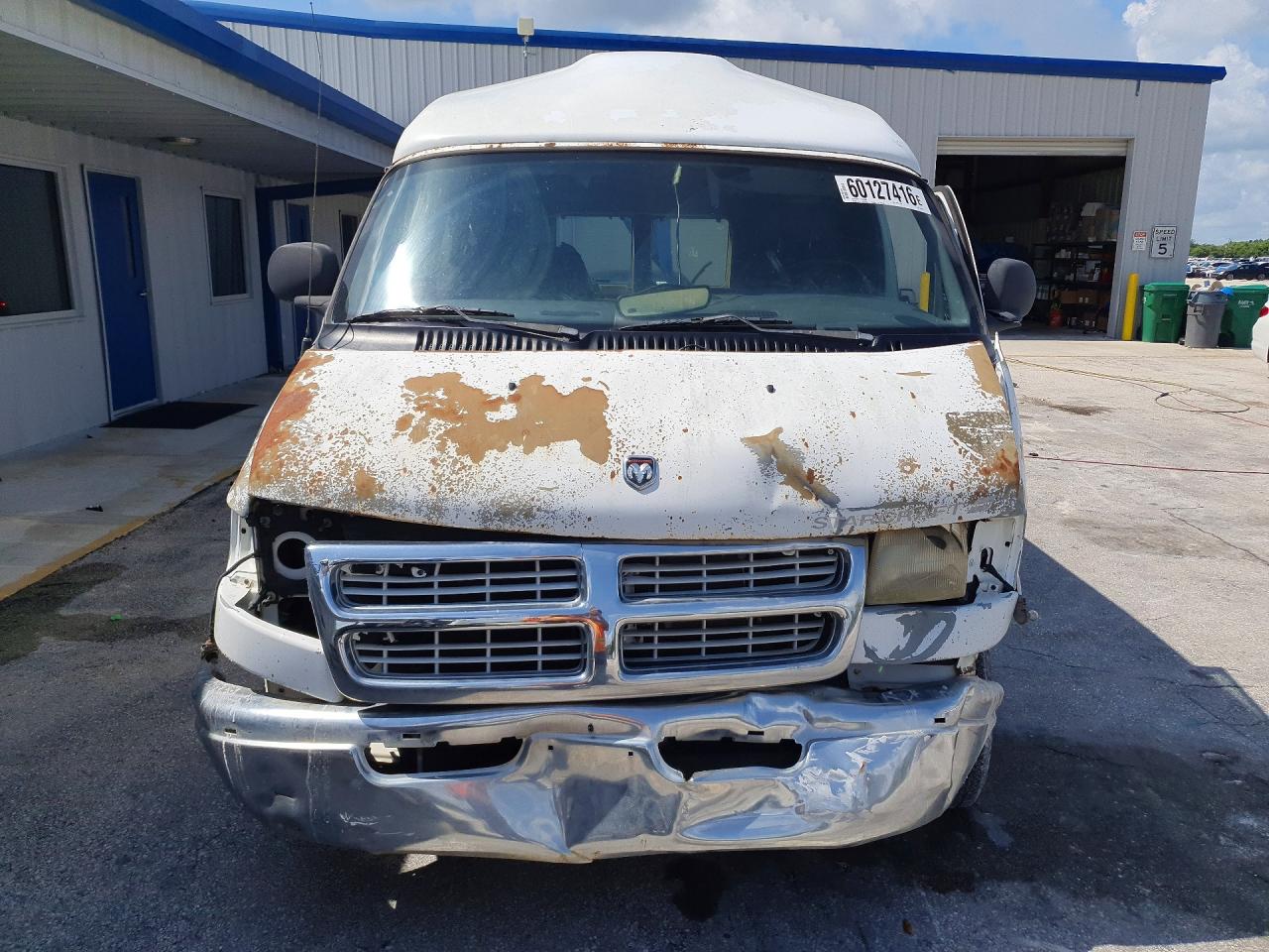 2000 Dodge Ram Van B1500 White vin: 2B6HB11Y3YK163120