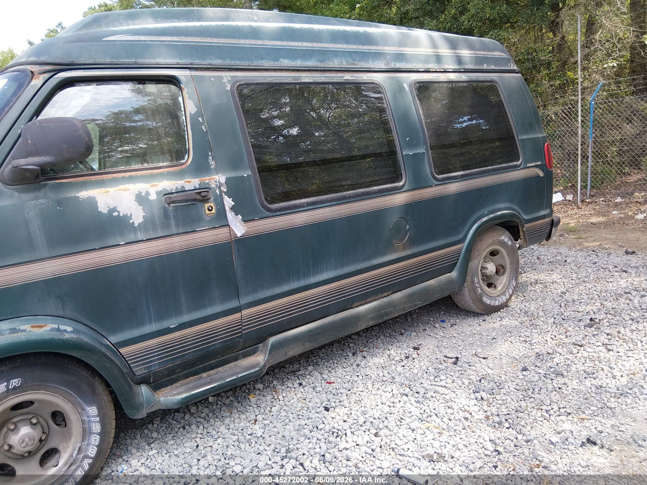 1999 Dodge Ram Van 1500 Commercial/conversion Green vin: 2B6HB11Y4XK582494