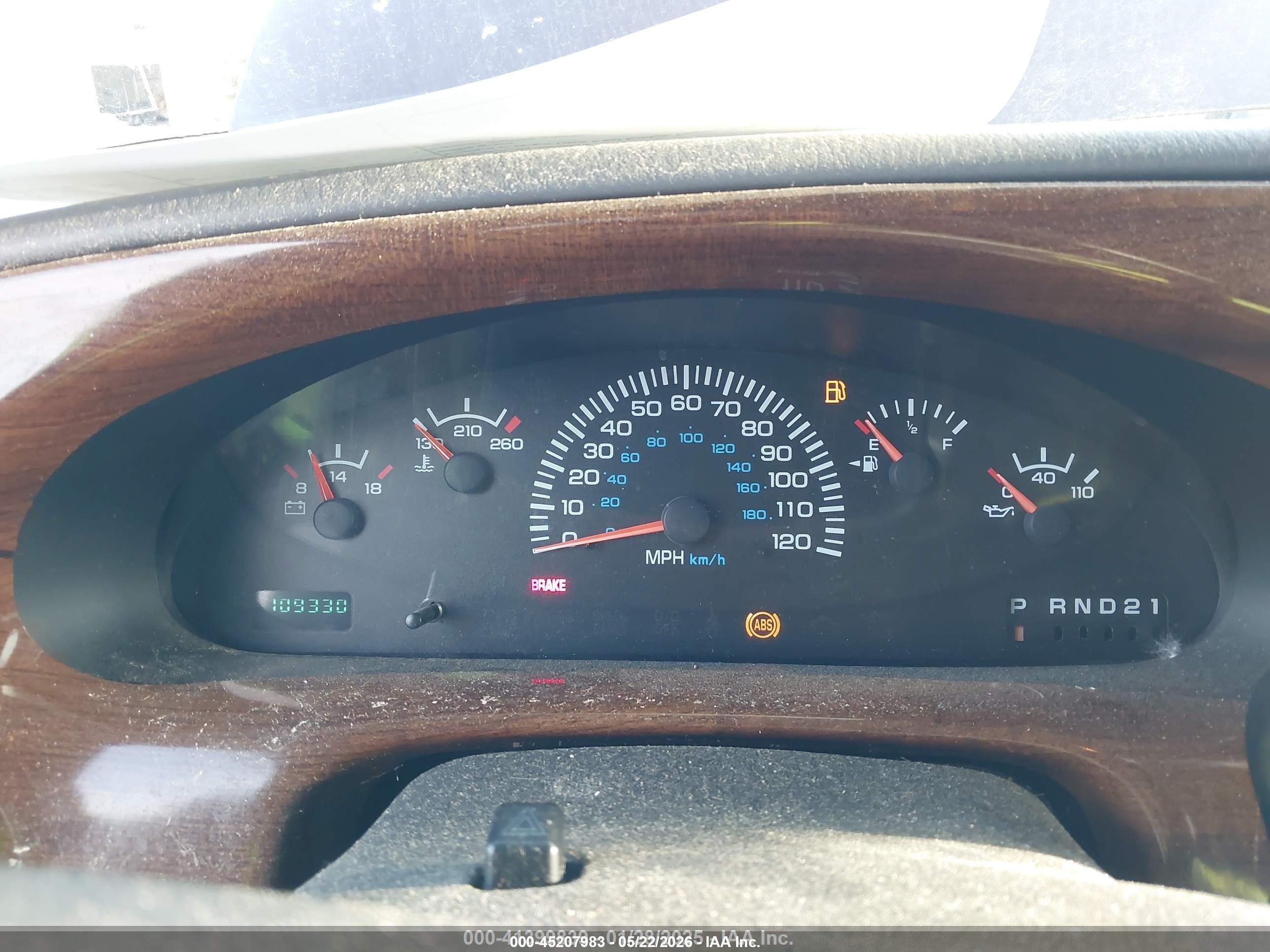2000 Dodge Ram Van 1500 Conversion Red vin: 2B6HB11Y4YK172120