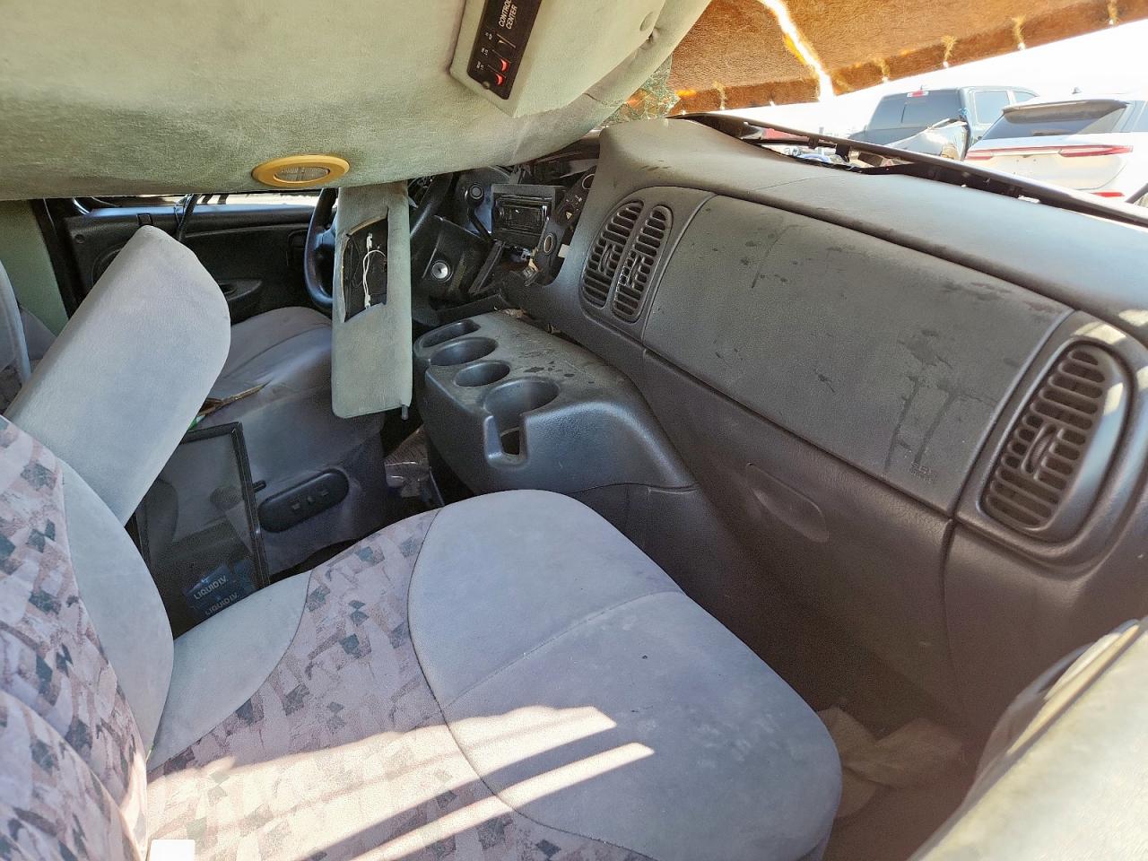 2001 Dodge Ram Van B1500 Black vin: 2B6HB11Y51K557627