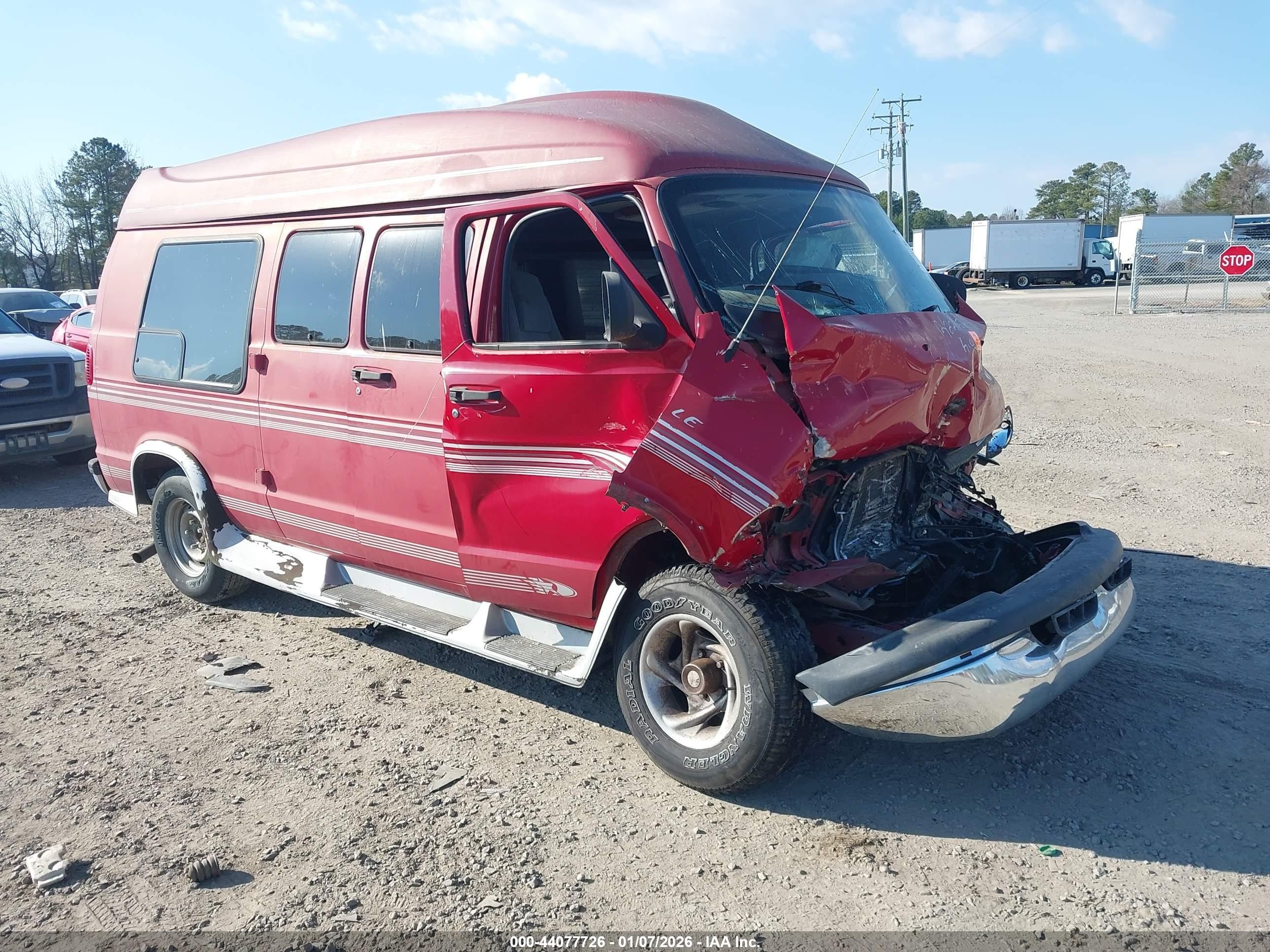 2002 Dodge Ram Van 1500 Conversion Burgundy vin: 2B6HB11Y62K104795