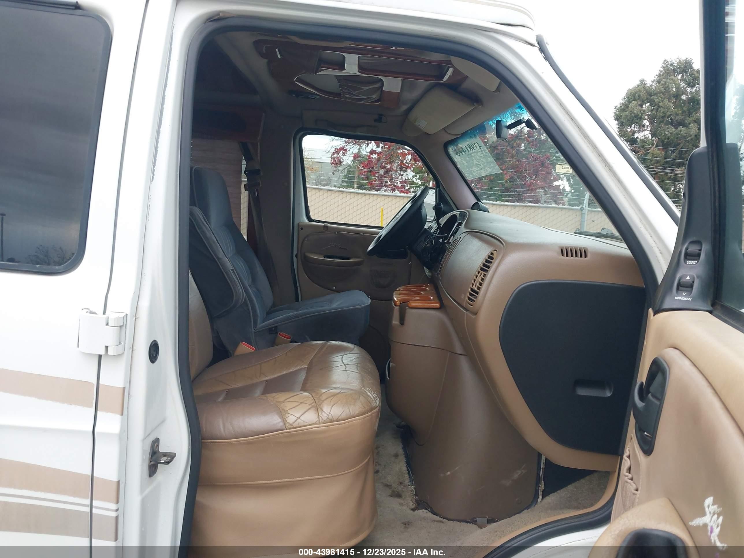 1999 Dodge Ram Van 1500 Commercial/conversion White vin: 2B6HB11Y6XK549447