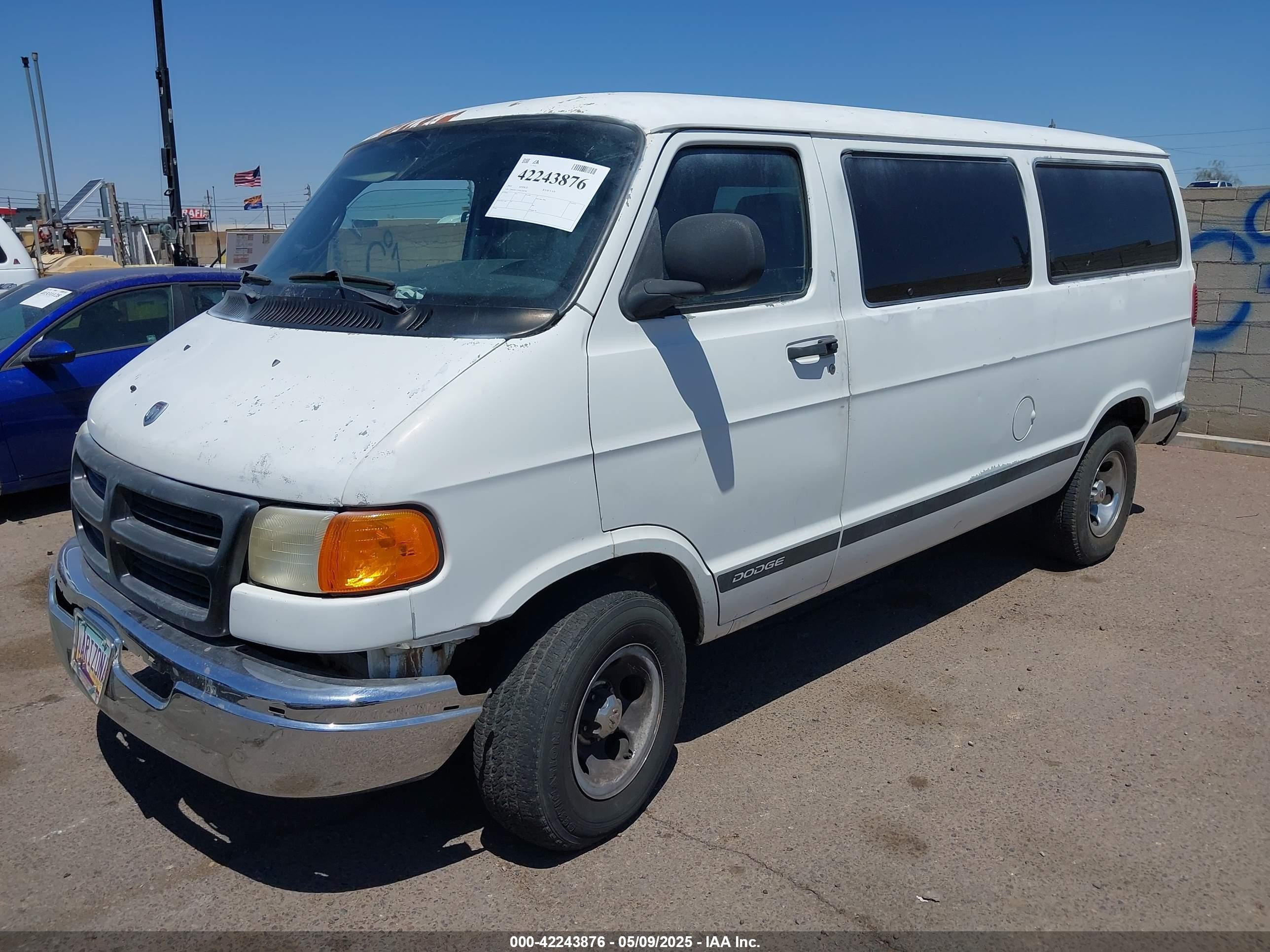2001 Dodge Ram Van 1500 Conversion White vin: 2B6HB11Y81K556794